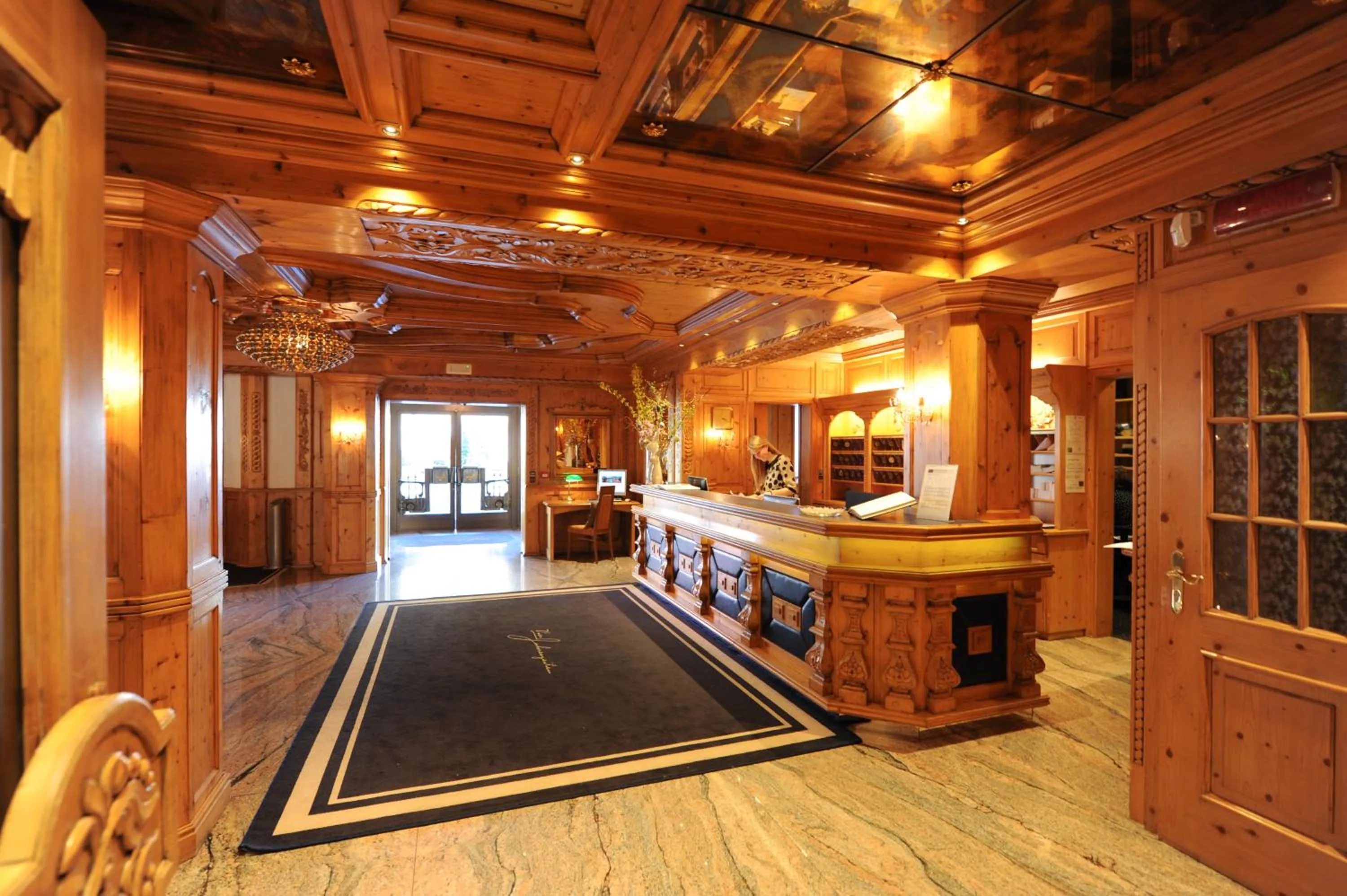 Lobby or reception in Hotel Vier Jahreszeiten