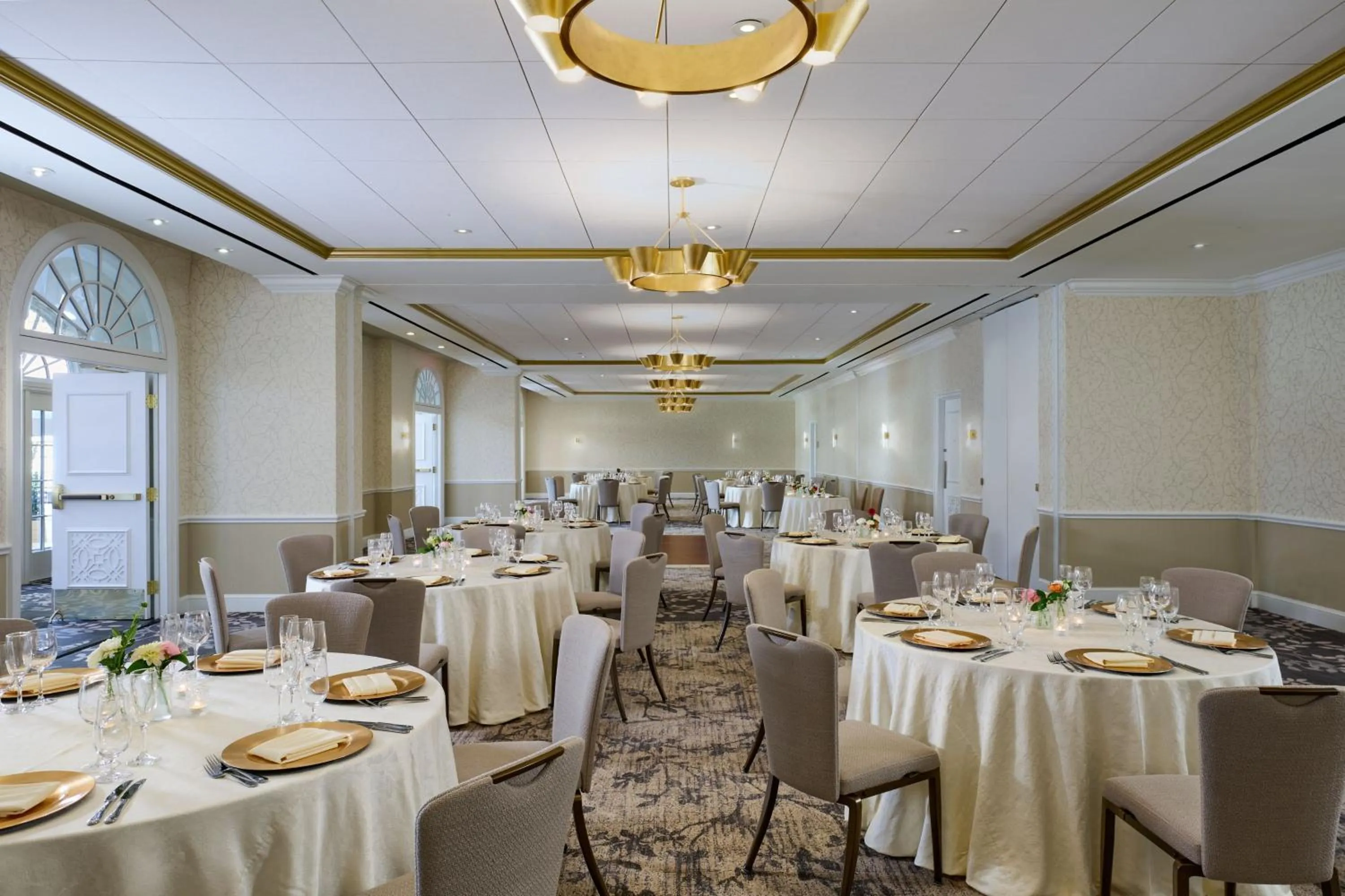 Meeting/conference room in The Alexandrian Old Town Alexandria, Autograph Collection