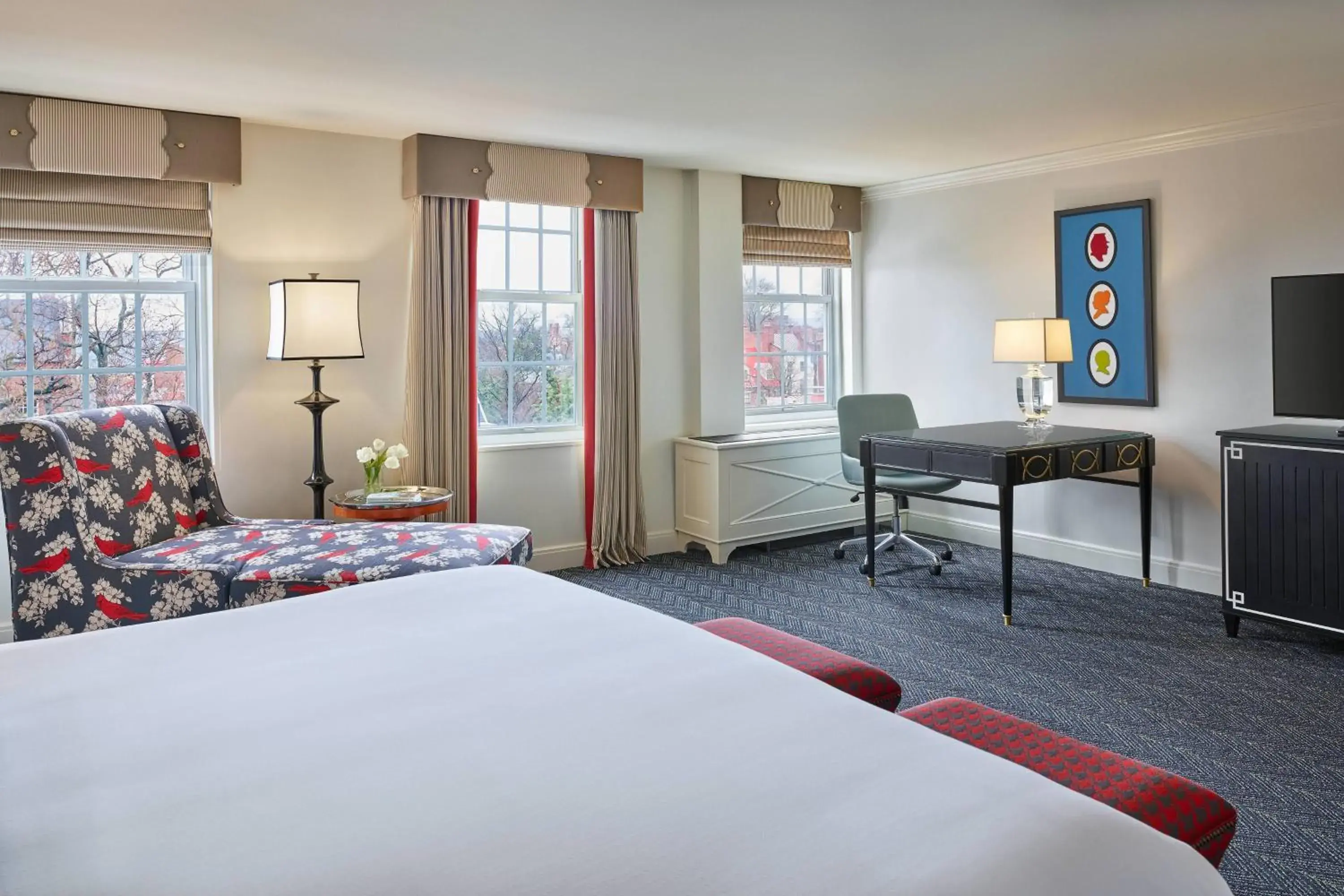 Whirlpool Room, 1 King Bed in The Alexandrian Old Town Alexandria, Autograph Collection Whirlpool Room, 1 King Bed in The Alexandrian Old Town Alexandria, Autograph Collection