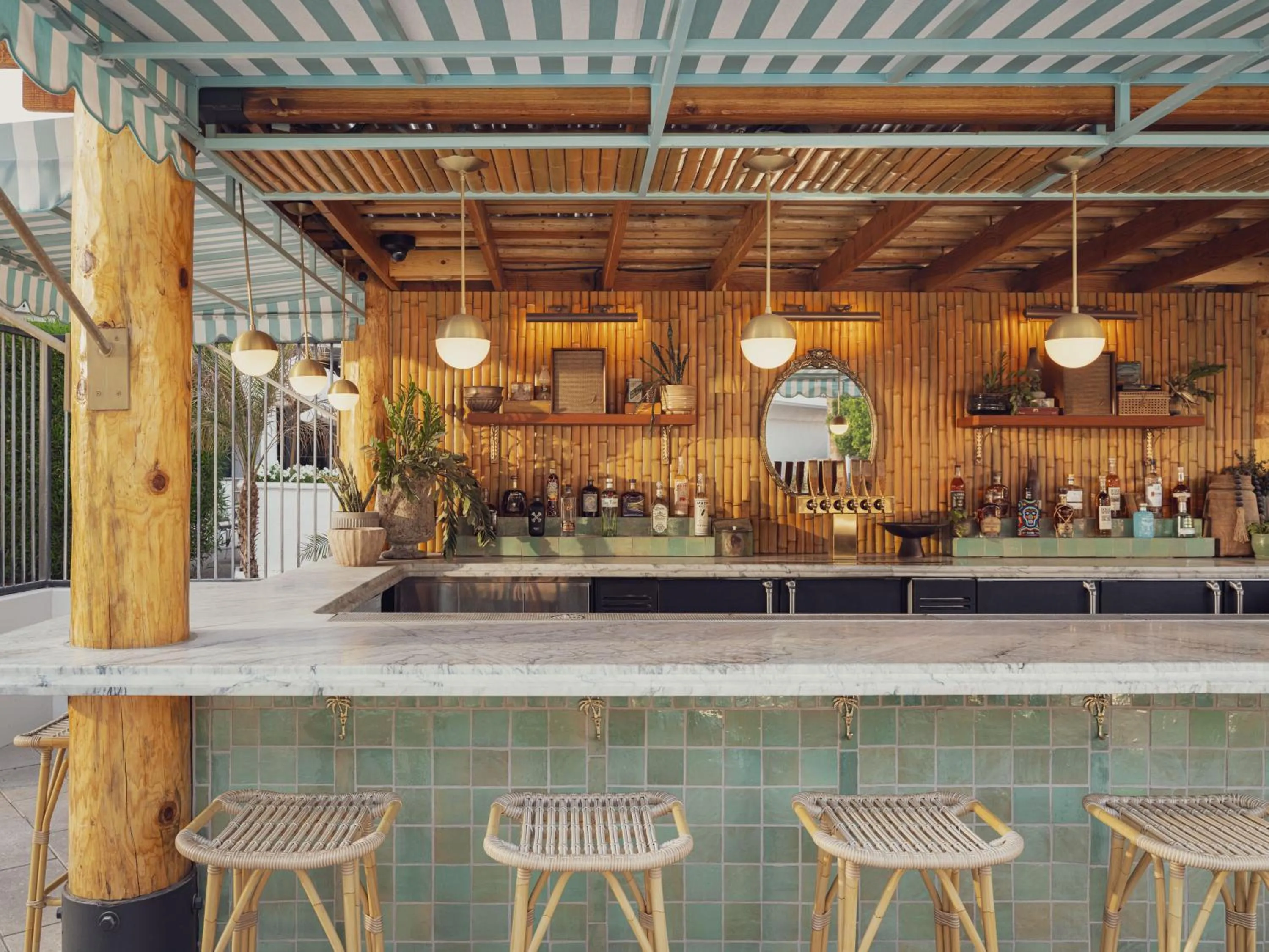 Lounge or bar in The Scott Resort & Spa