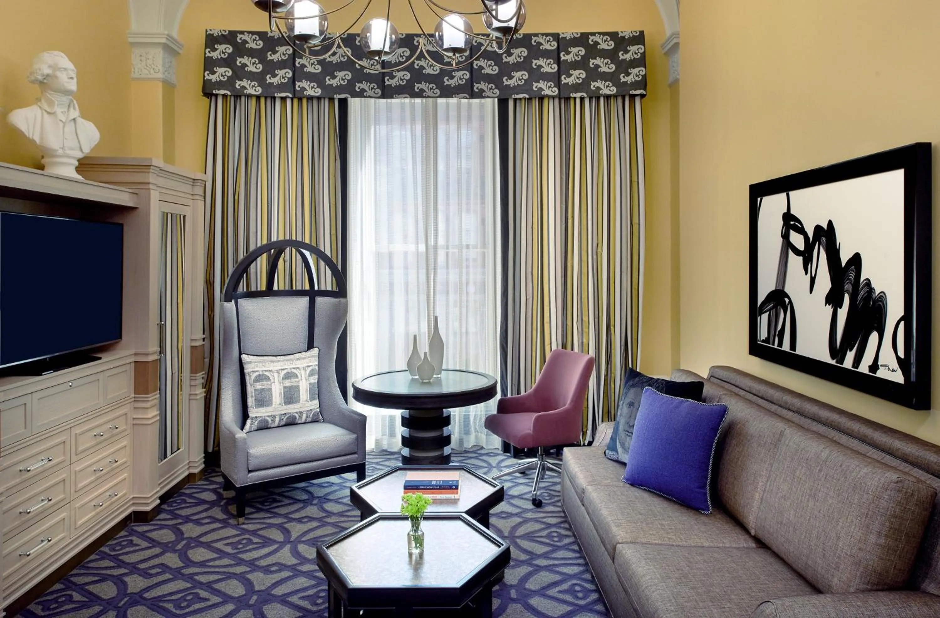 Photo of the whole room in Kimpton Hotel Monaco Washington DC by IHG