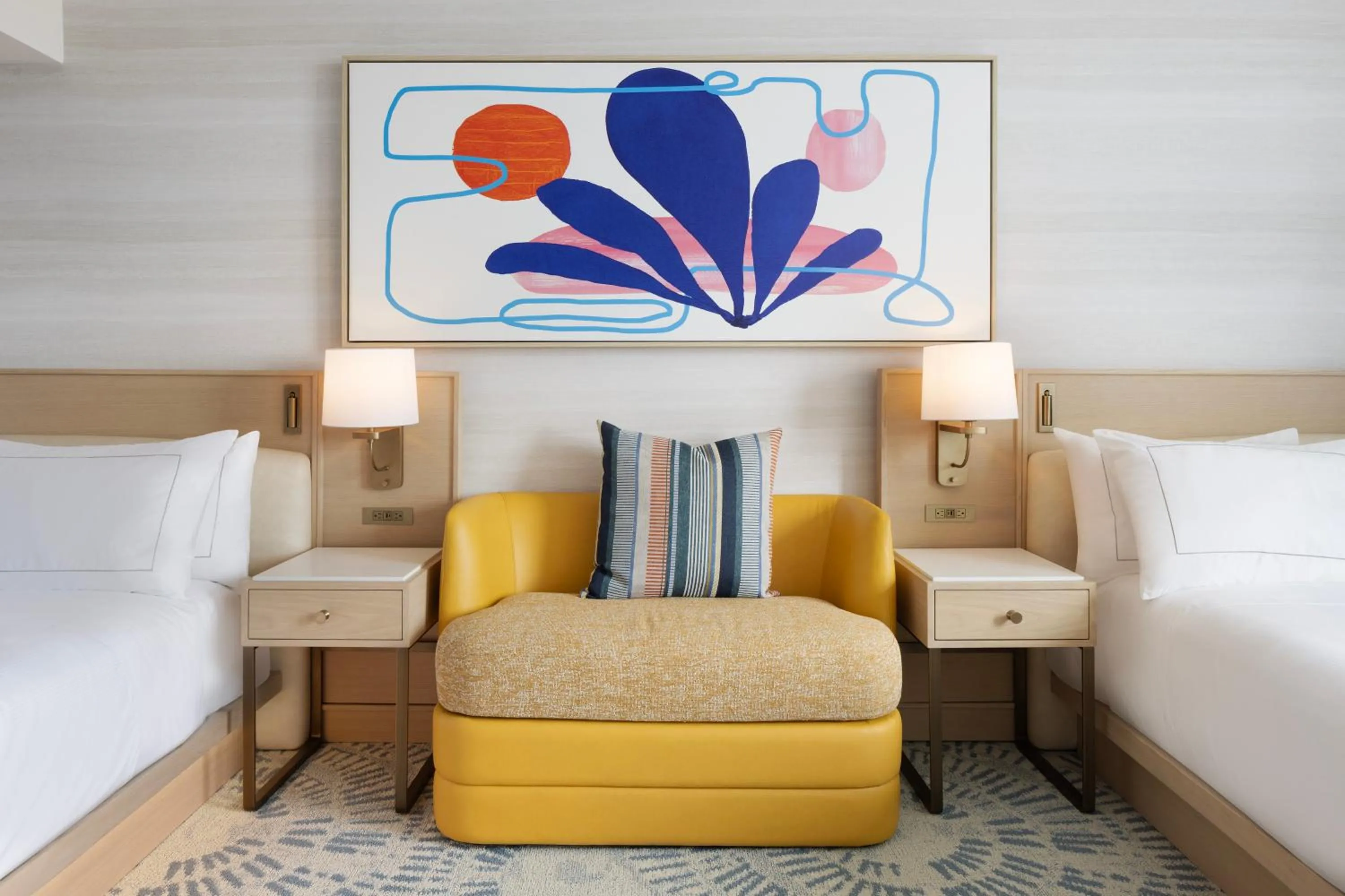 Bedroom, Bed in The Highland Dallas, Curio Collection by Hilton