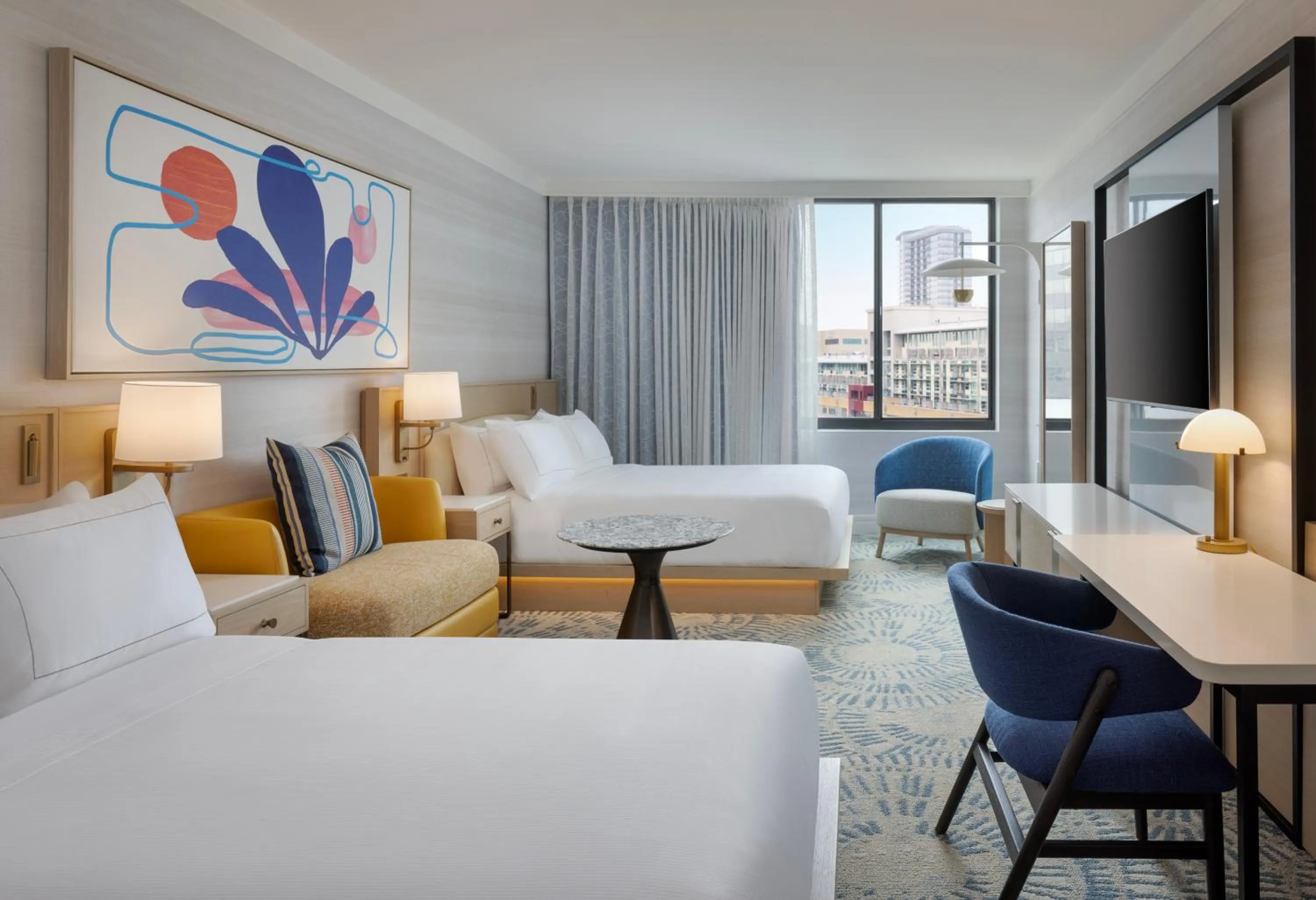 Bedroom, Bed in The Highland Dallas, Curio Collection by Hilton