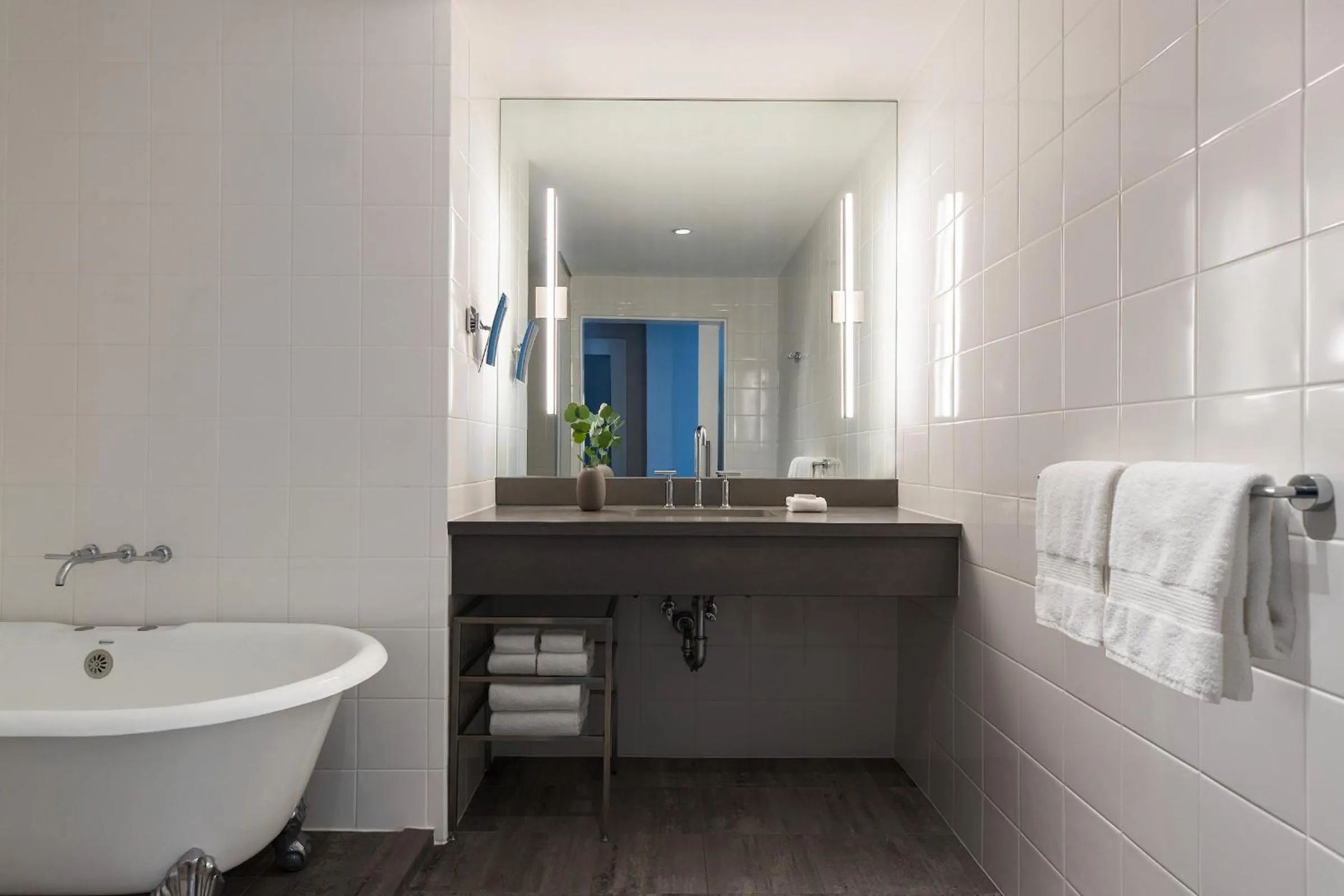 Bathroom in Archer Hotel Old Town Alexandria