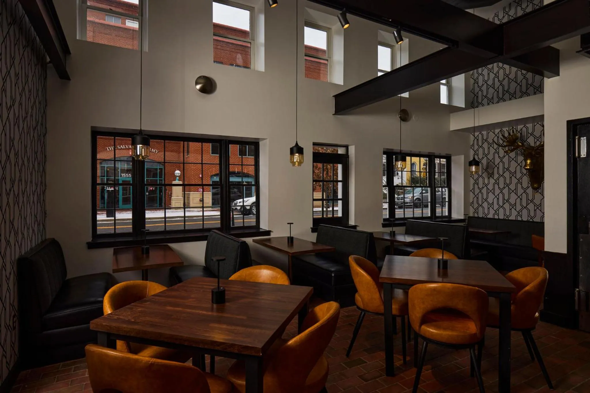 Restaurant/places to eat in Archer Hotel Old Town Alexandria