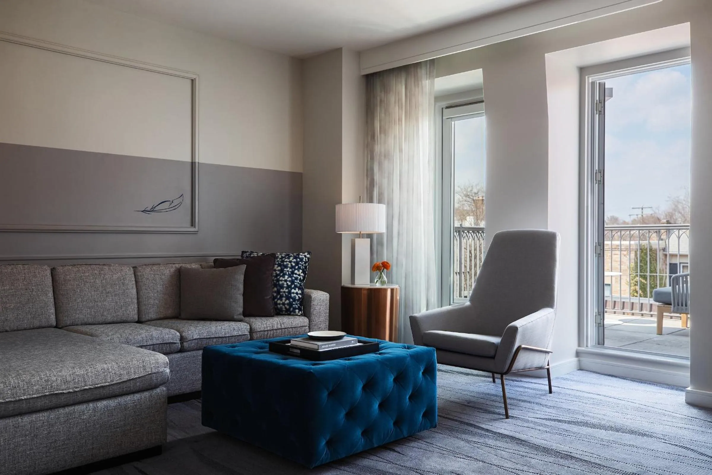 Living room in Archer Hotel Old Town Alexandria