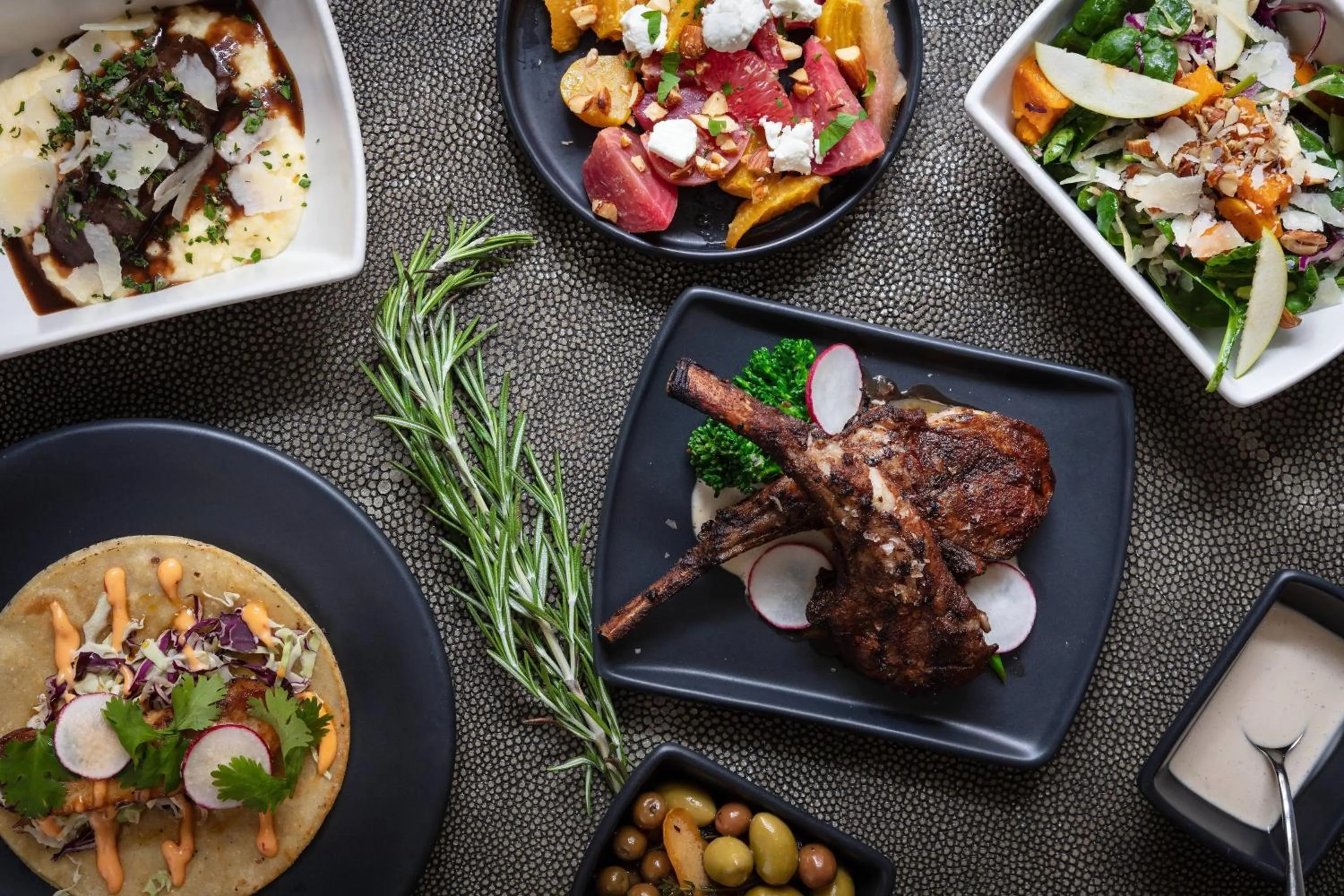 Restaurant/places to eat in Morrison House Old Town Alexandria, Autograph Collection