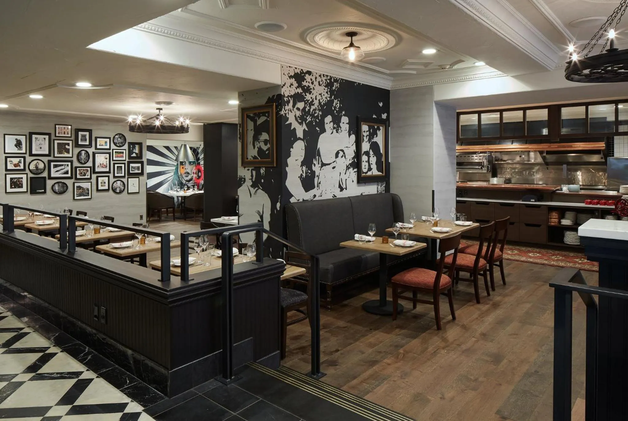 Restaurant/places to eat in Kimpton Hotel Vintage Portland by IHG