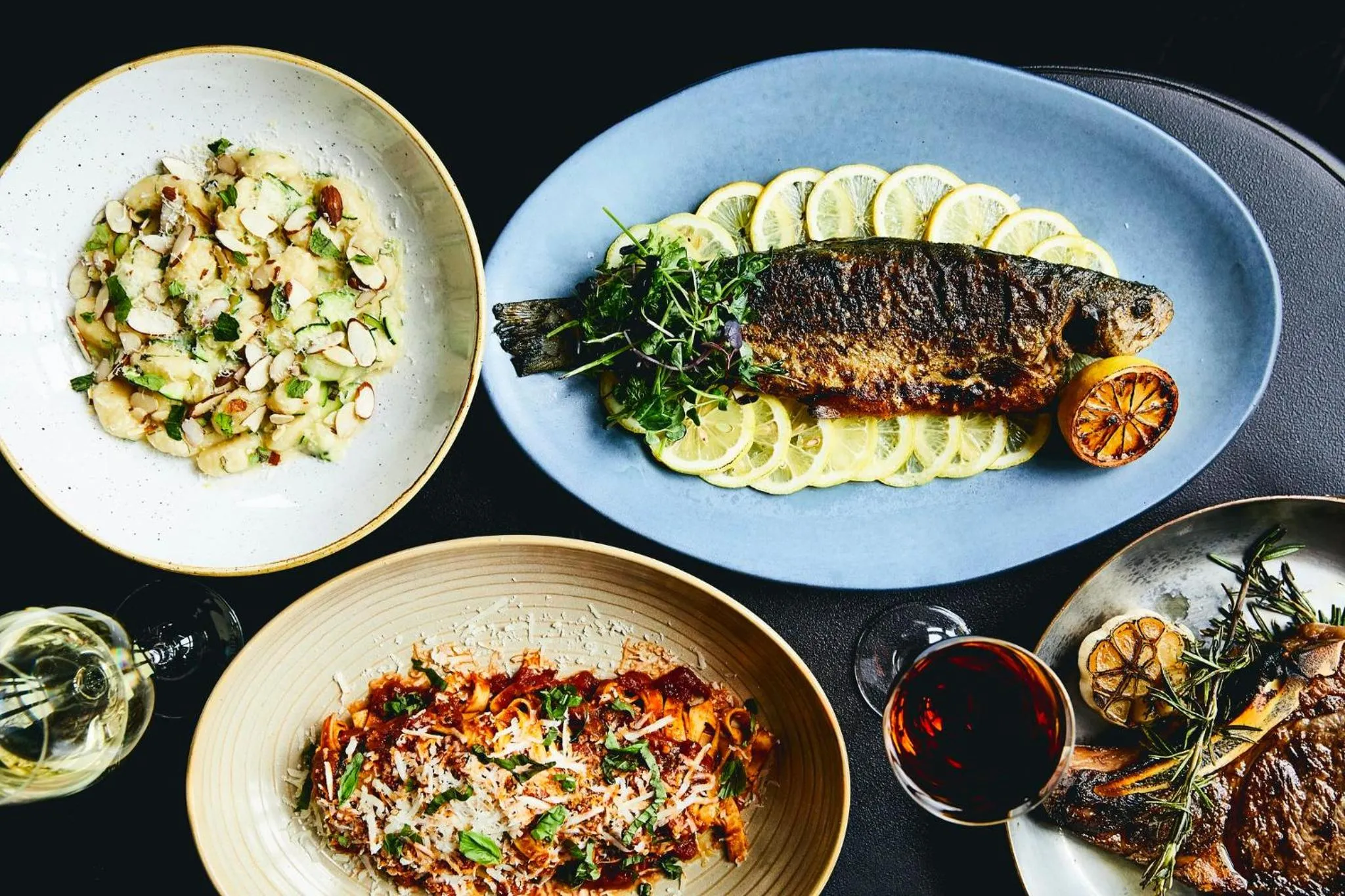 Restaurant/places to eat in Kimpton Hotel Vintage Portland by IHG