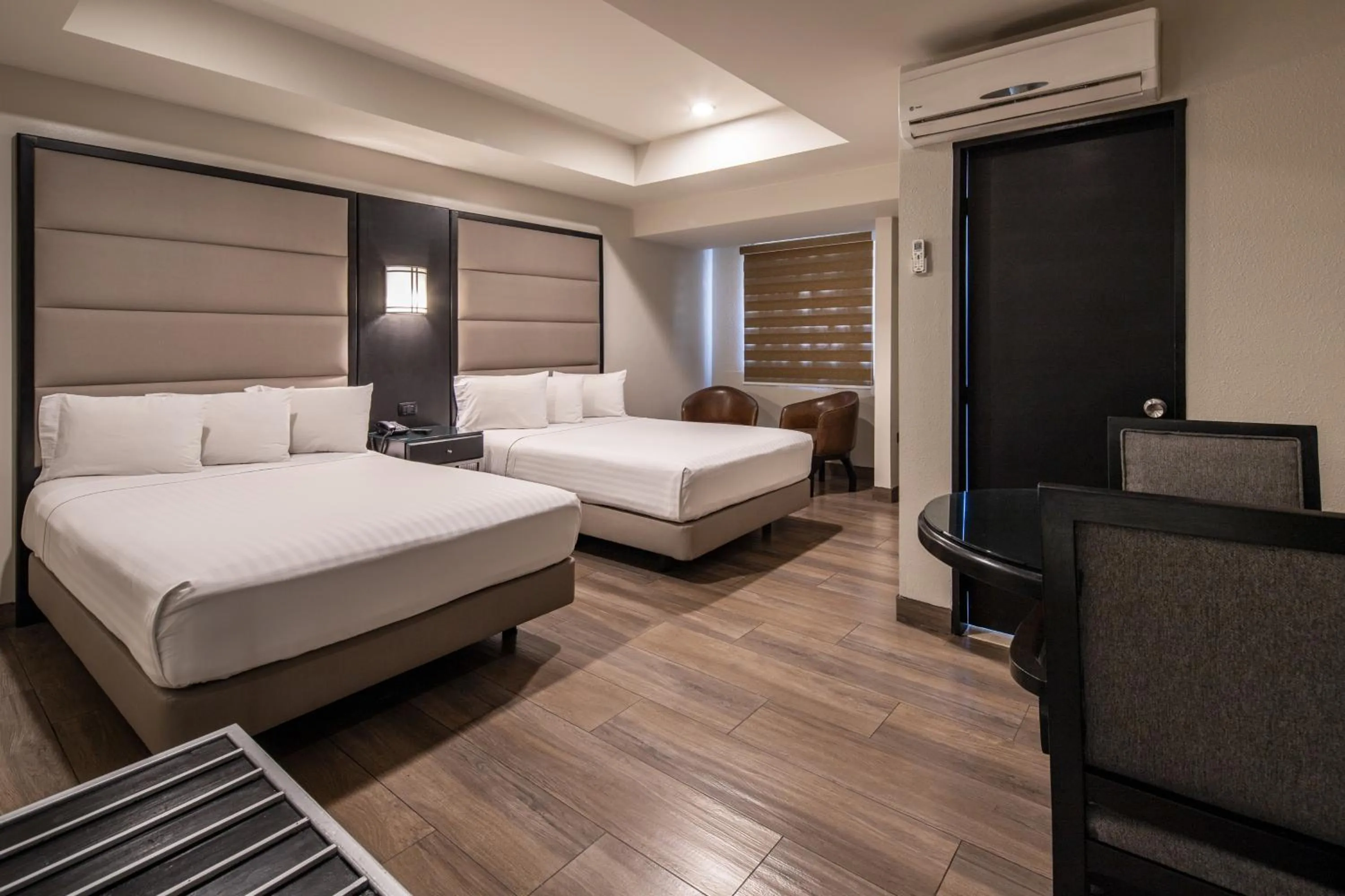 Bed in Hotel Astor Tijuana