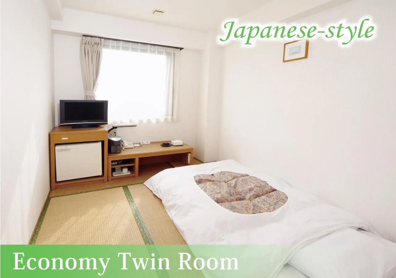 Bedroom, Bed in Forest Inn Gobo