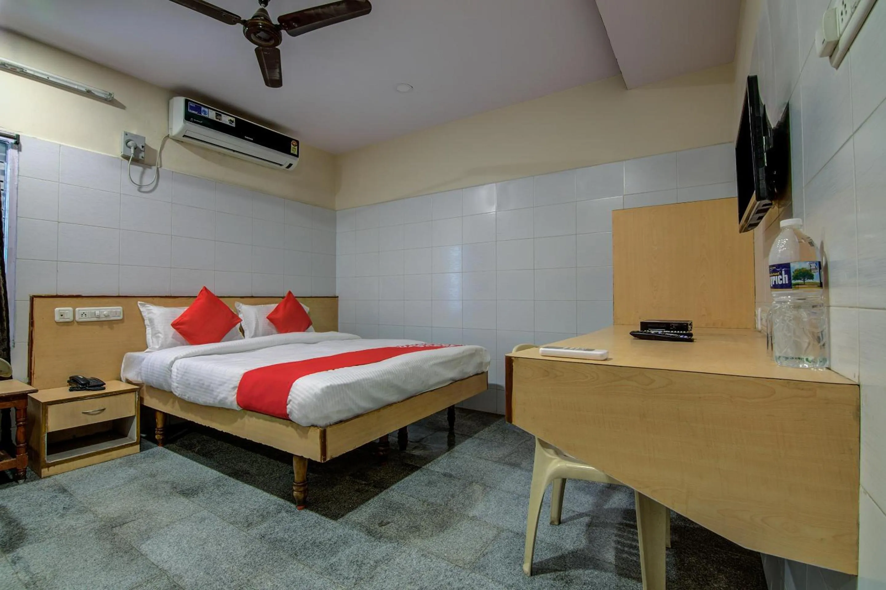 Bedroom, Bed in Hotel O Mayur's residency