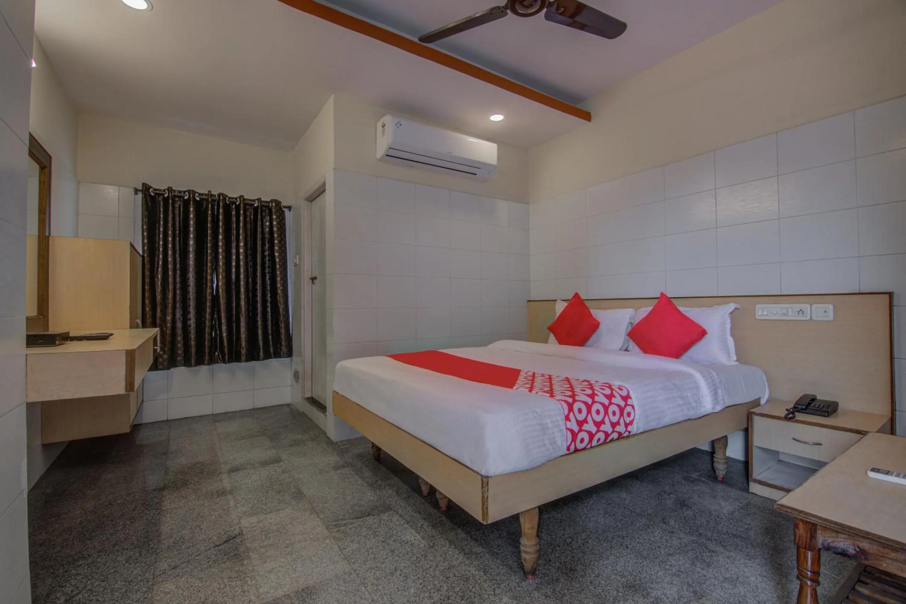 Bedroom, Bed in Hotel O Mayur's residency