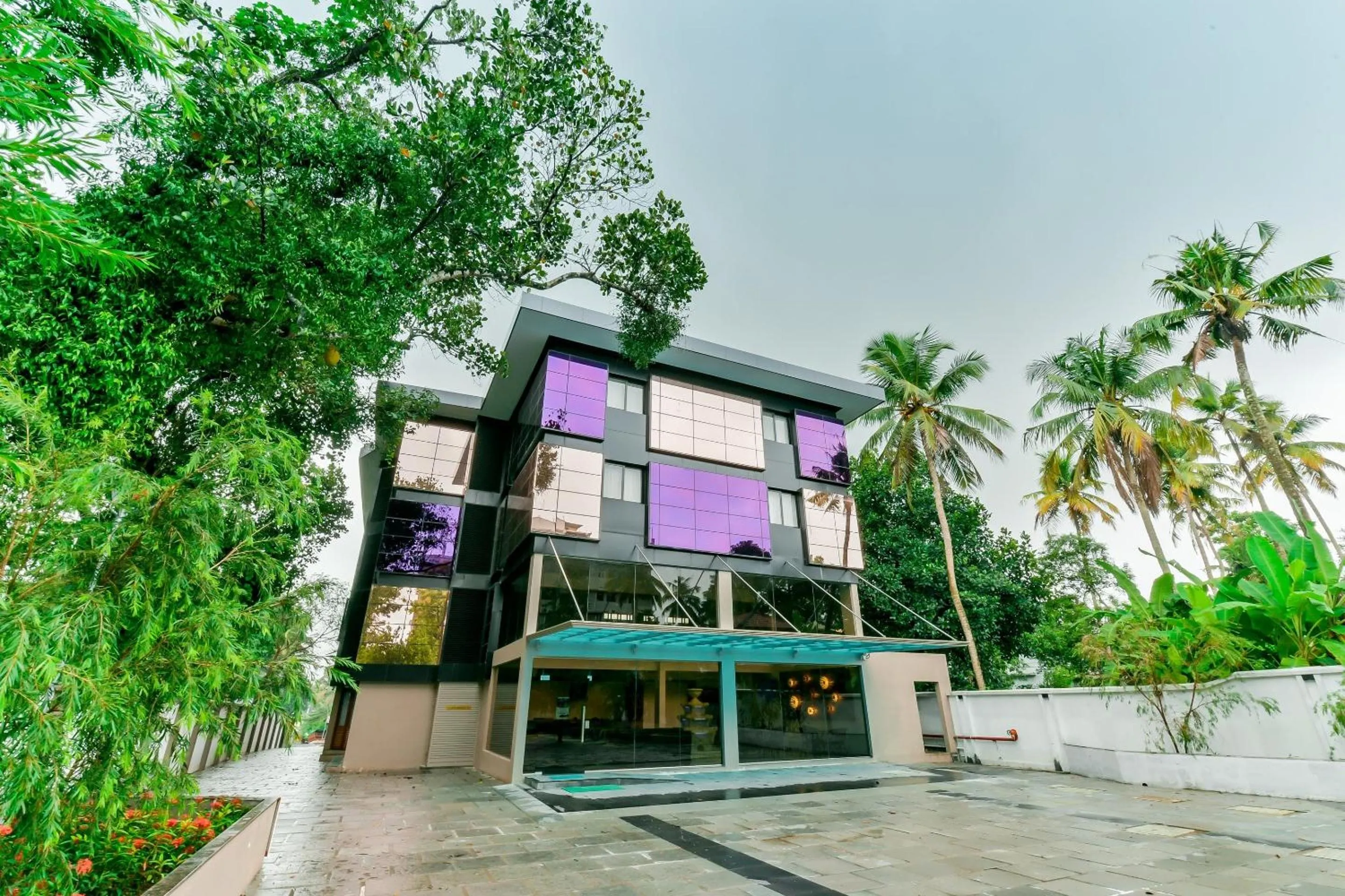 Facade/entrance in Super Townhouse Edassery Blue Bells