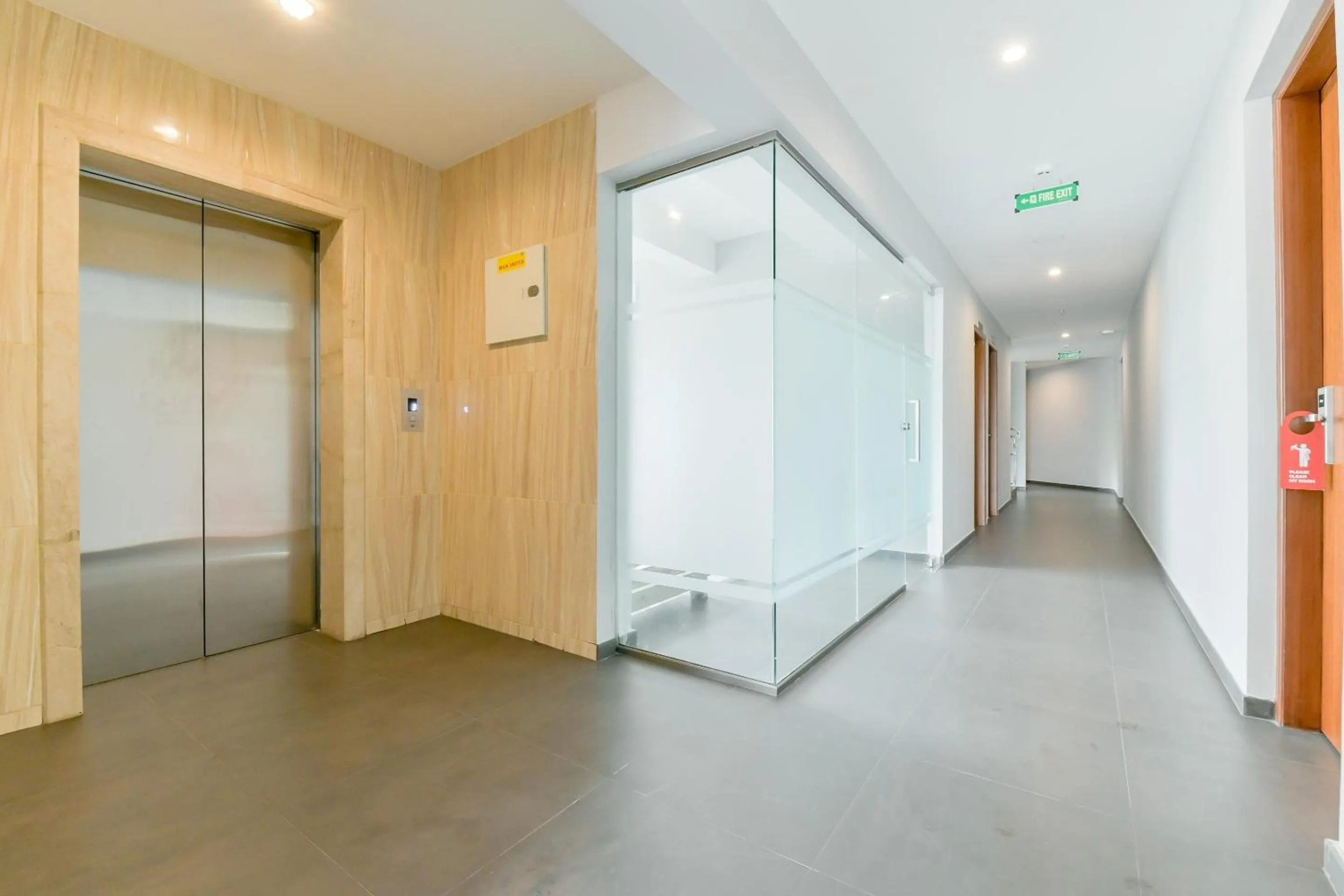 Lobby or reception in Super Townhouse Edassery Blue Bells