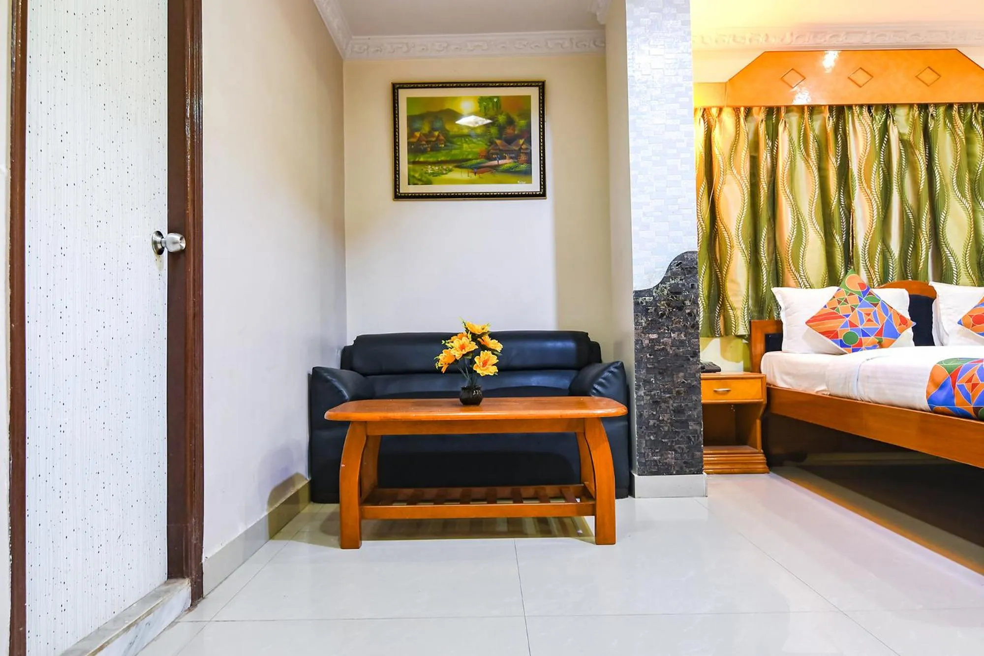 Bed in FabHotel Wild Orchid - 800m from Medica Superspecialty Hospital