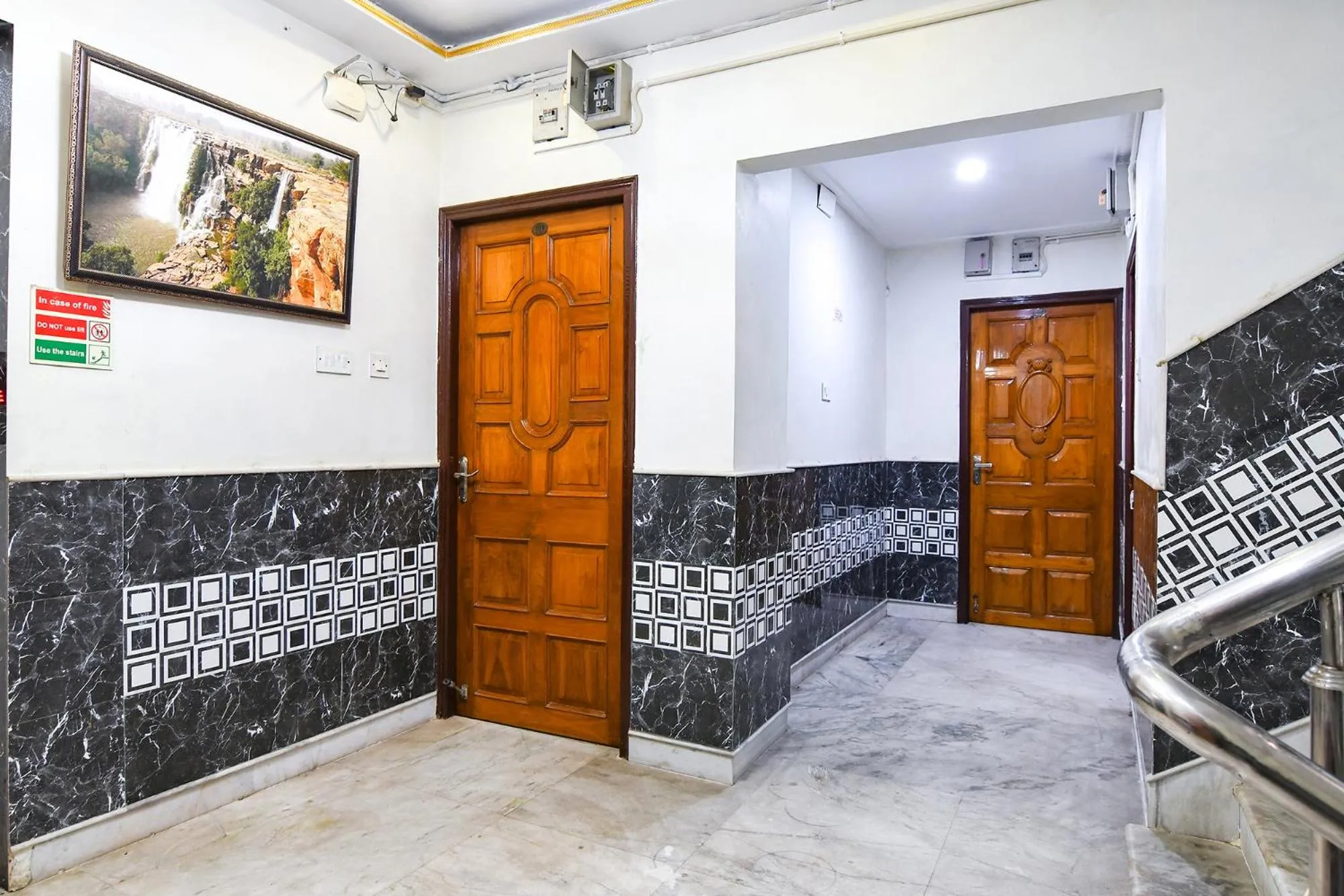 Lobby or reception in FabHotel Wild Orchid - 800m from Medica Superspecialty Hospital