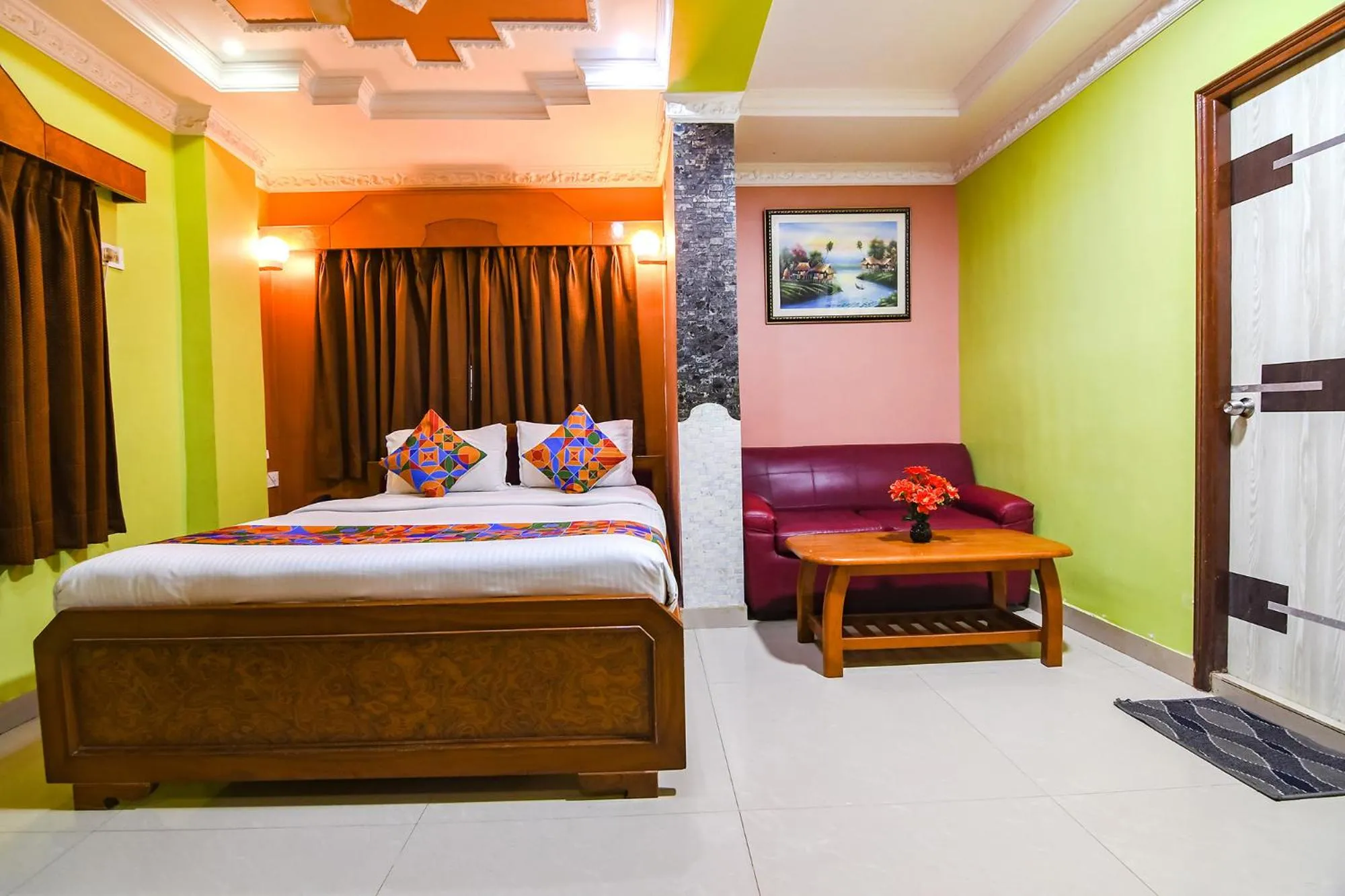 Bed in FabHotel Wild Orchid - 800m from Medica Superspecialty Hospital