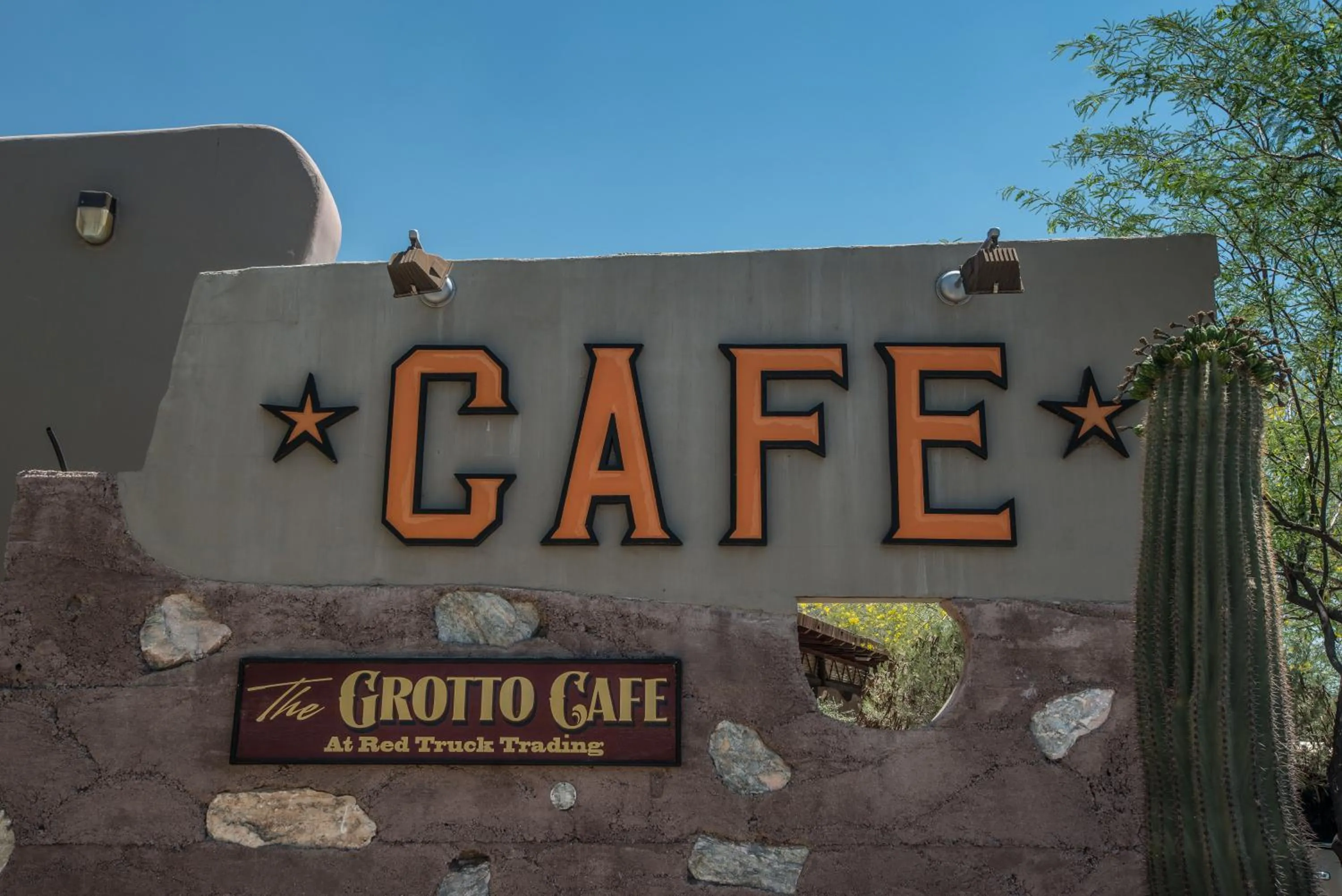 Restaurant/places to eat in Villas of Cave Creek