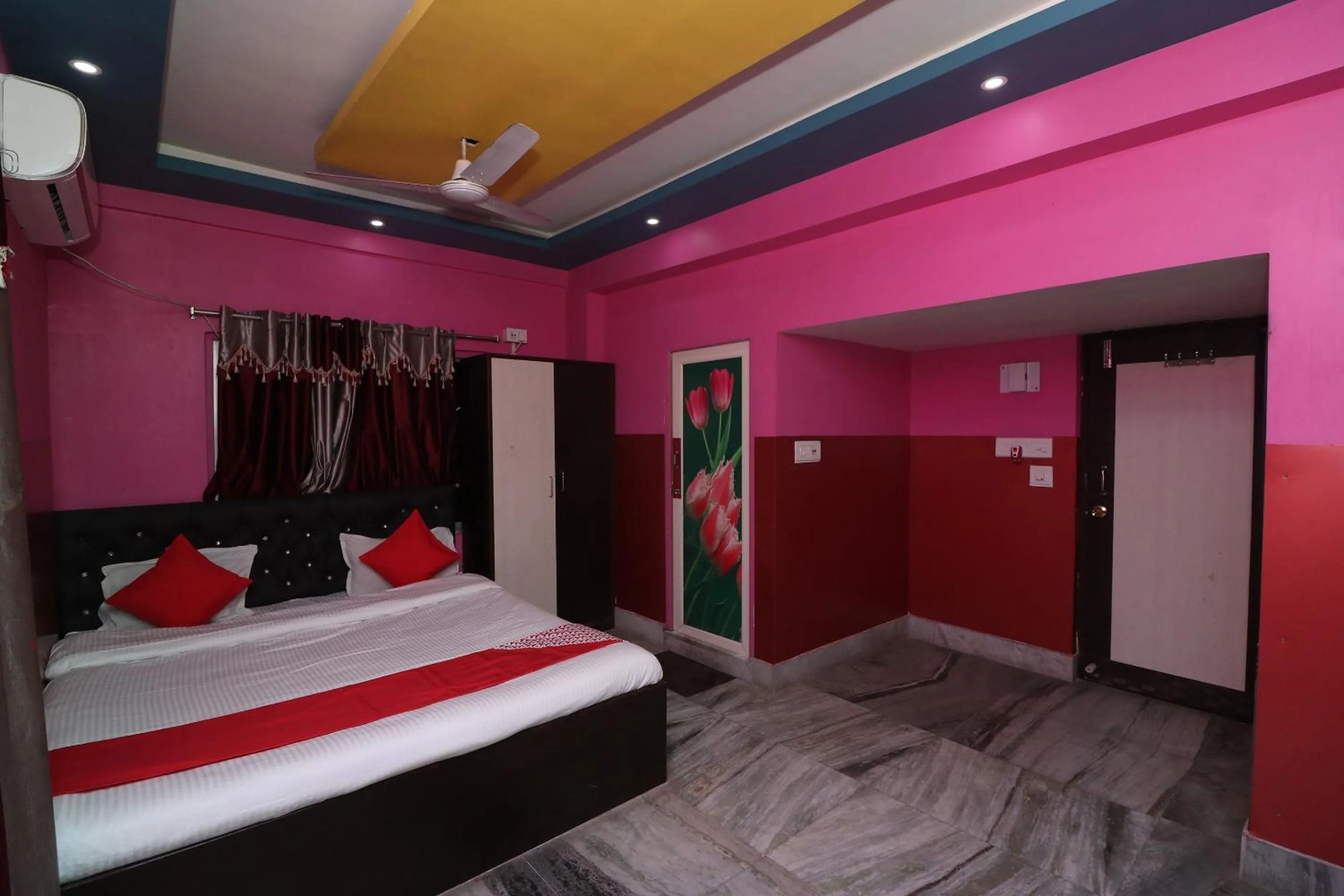 Bedroom, Bed in OYO 18490 Hotel Jagannath International