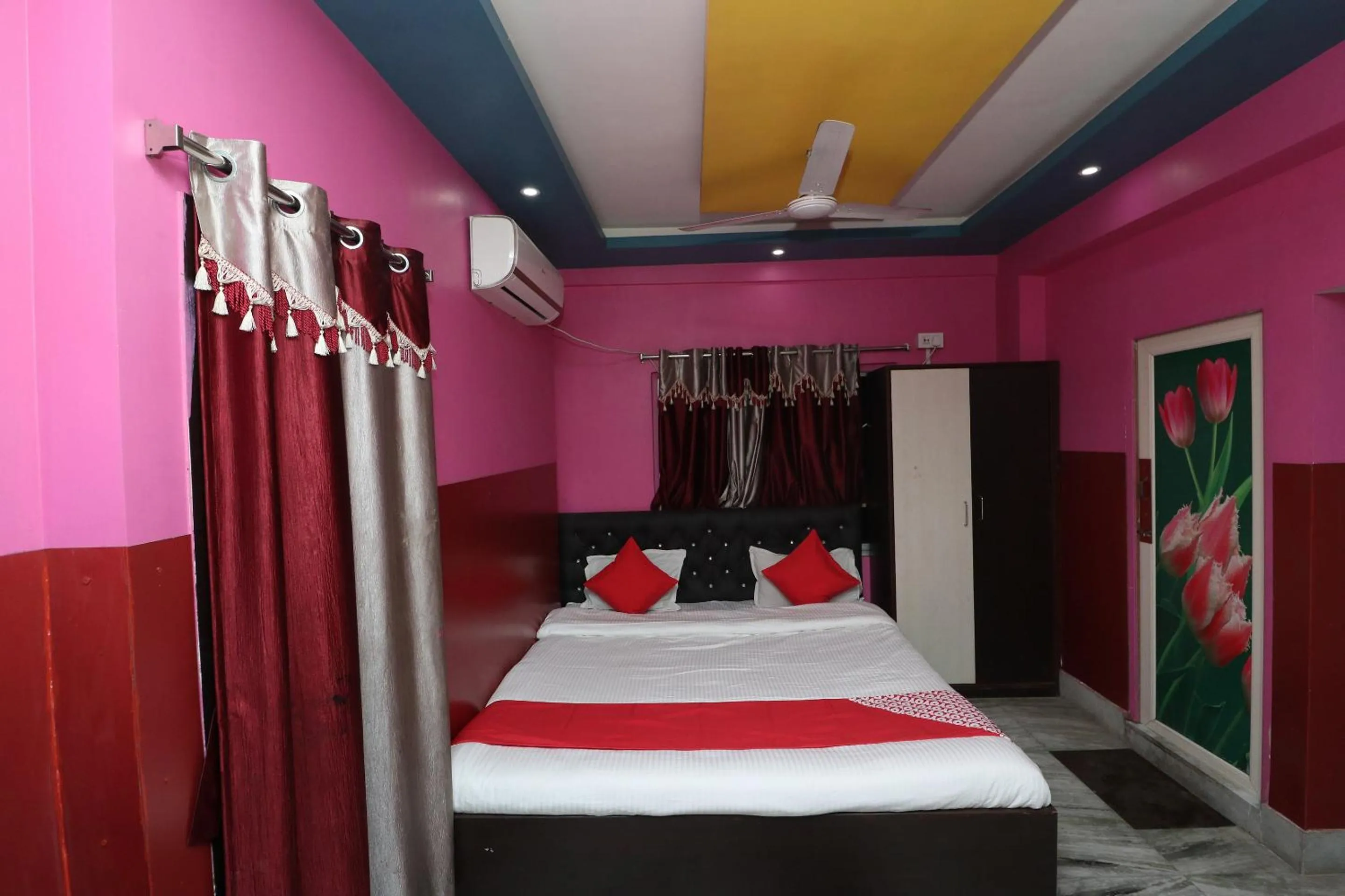 Bedroom, Bed in OYO 18490 Hotel Jagannath International