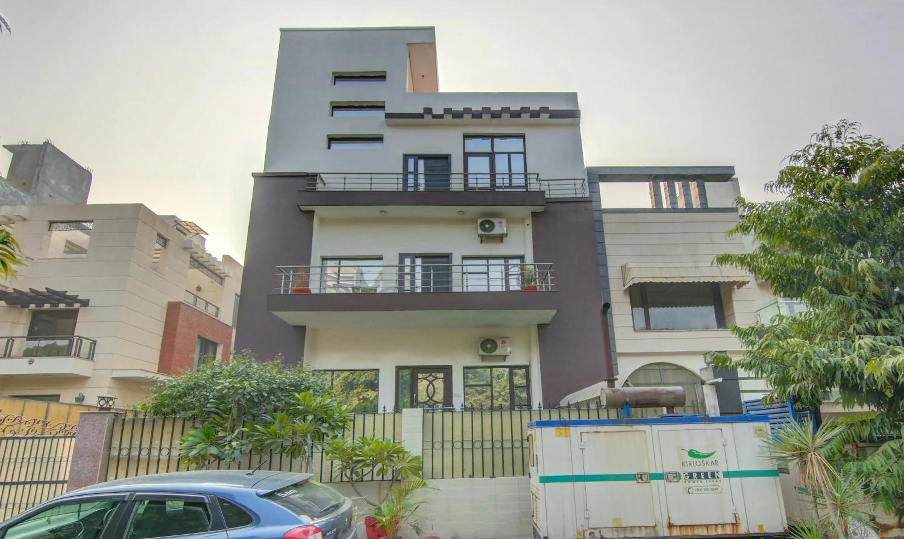 Property building in Itsy Hotels Vizima