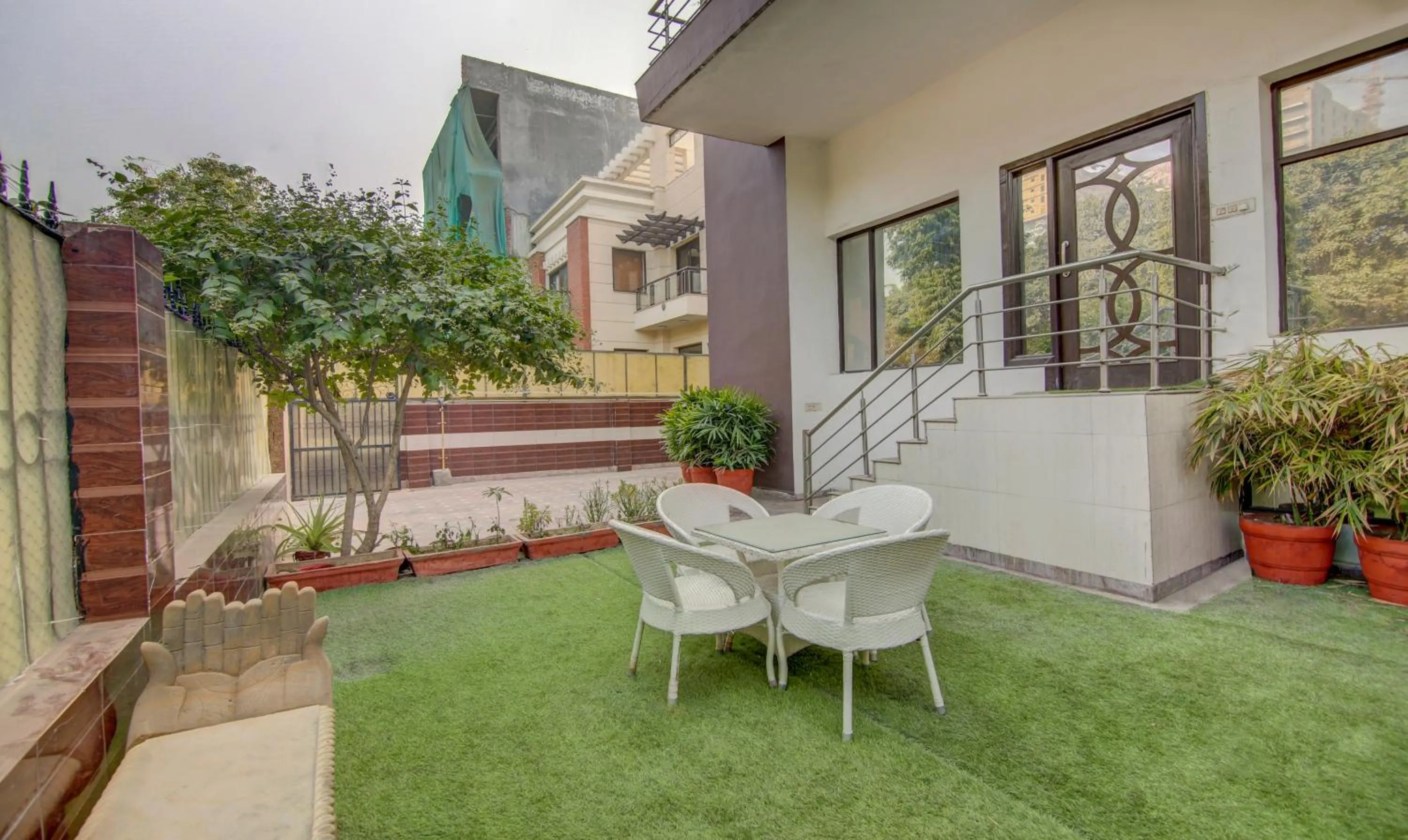 Garden in Itsy Hotels Vizima