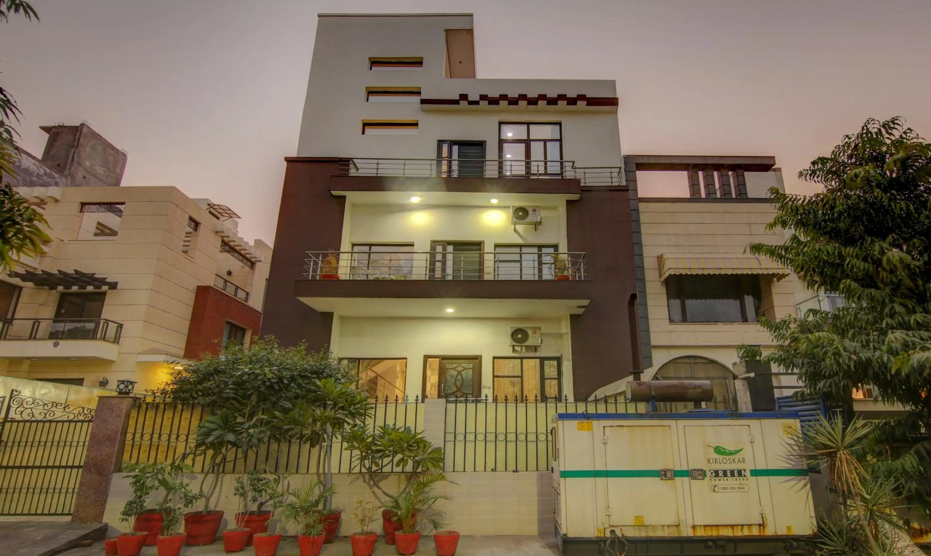 Property building in Itsy Hotels Vizima