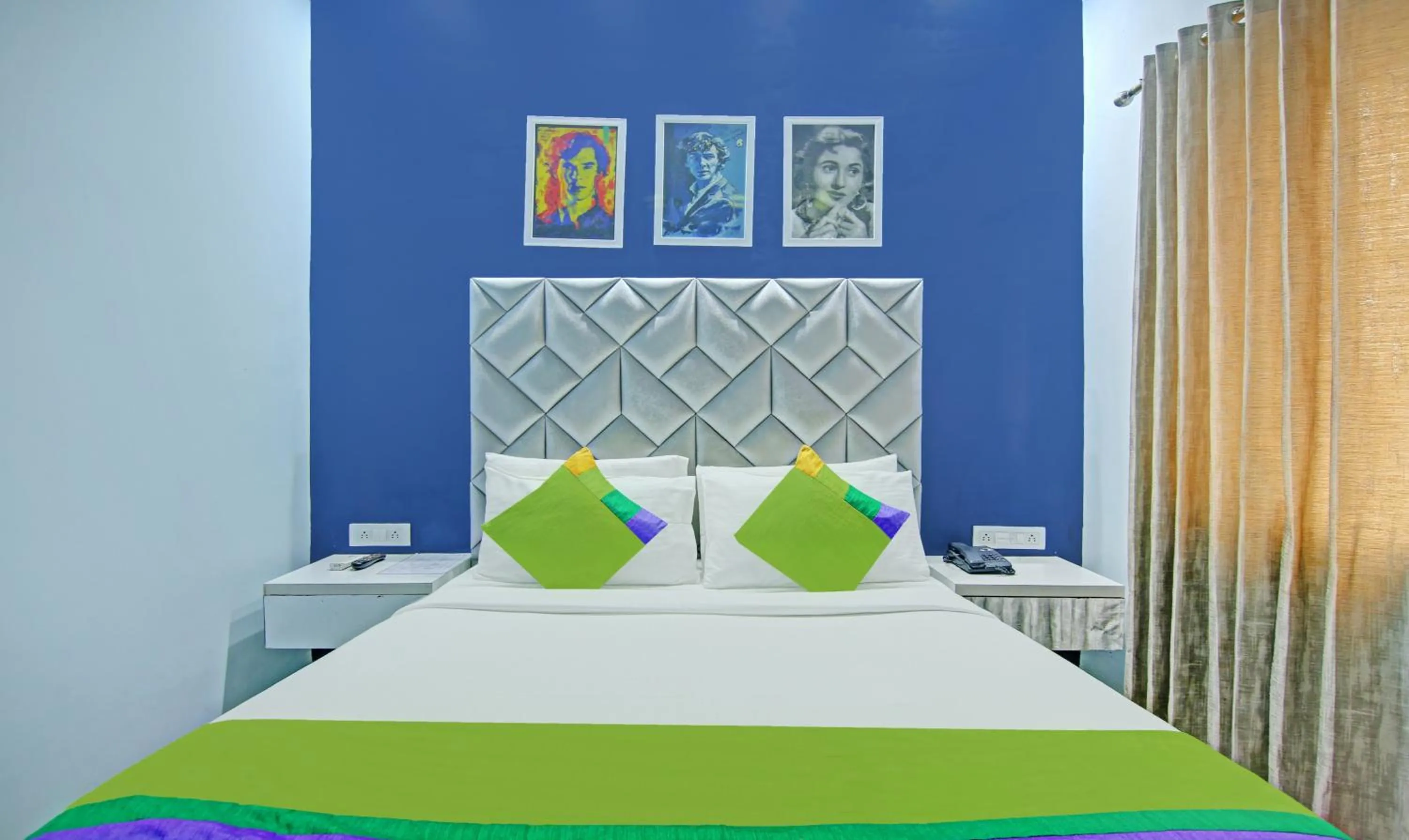 Bedroom, Bed in Itsy Hotels Golden Vista