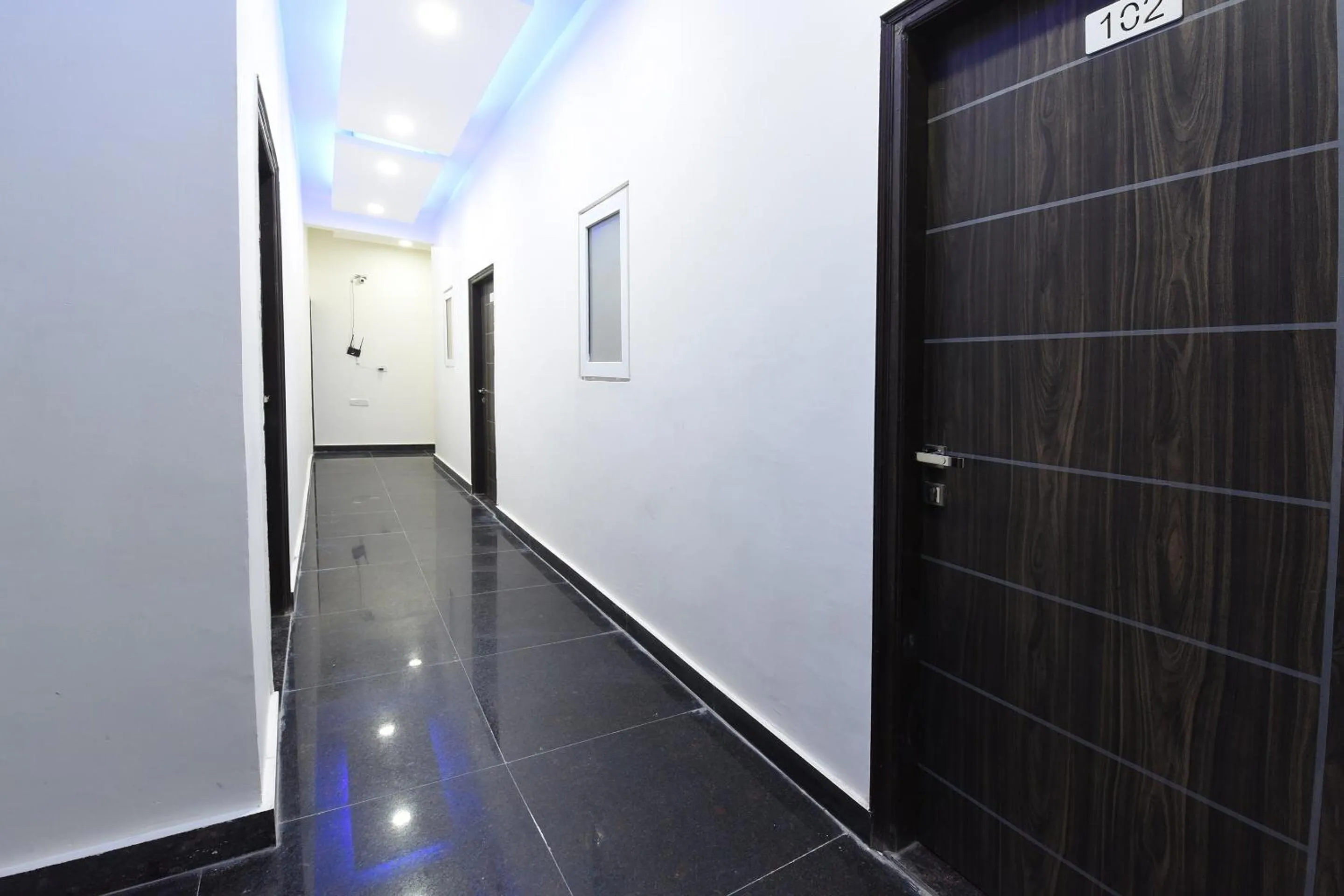 Lobby or reception in Hotel O The Signature Hotel Near Iskcon Temple Noida