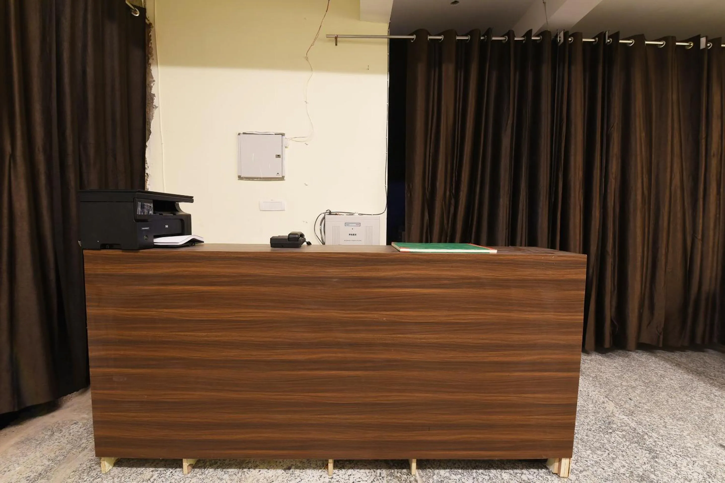 Lobby or reception in Hotel O The Signature Hotel Near Iskcon Temple Noida