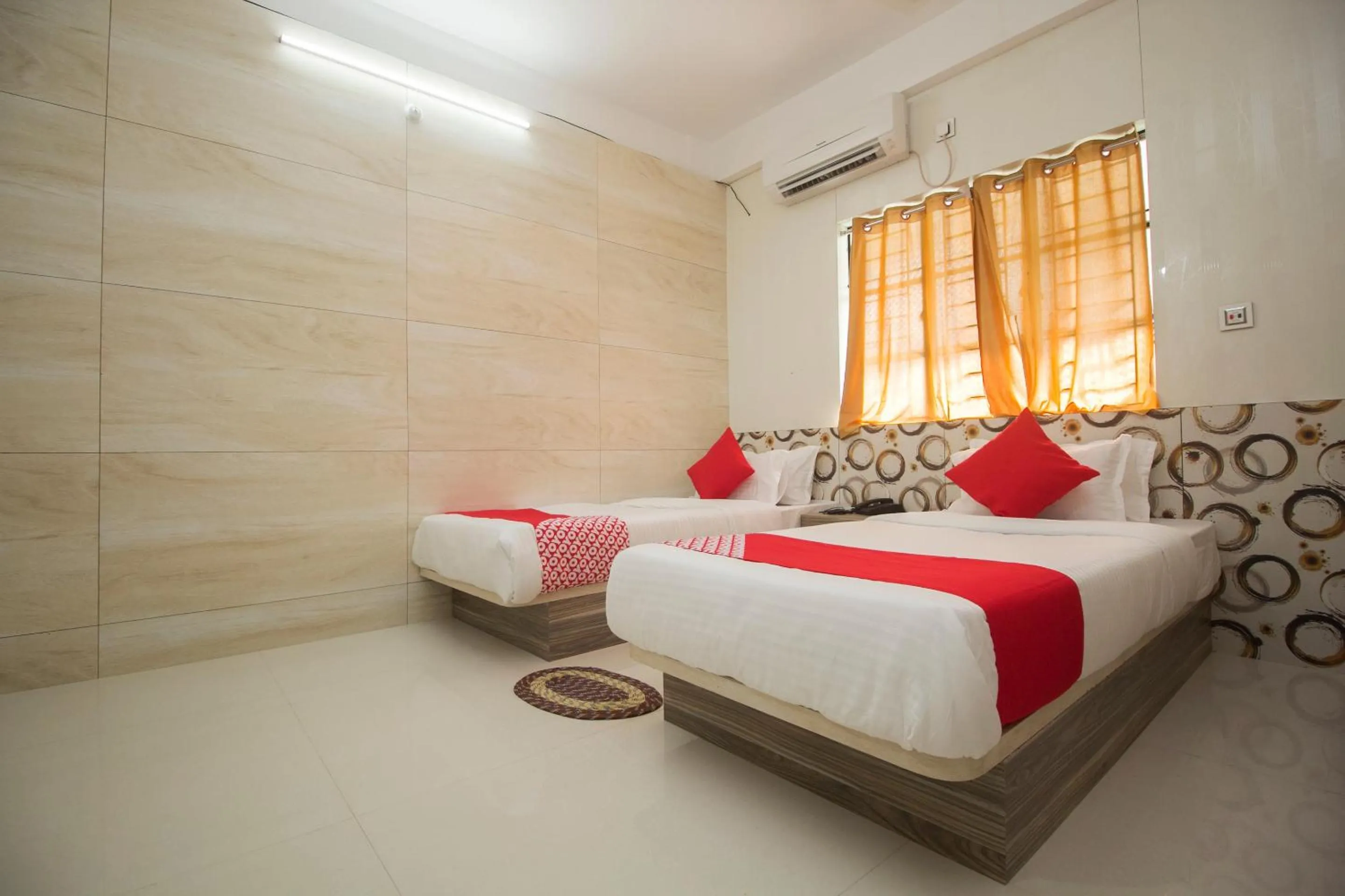 Bedroom, Bed in Super Capital O Priyanshu