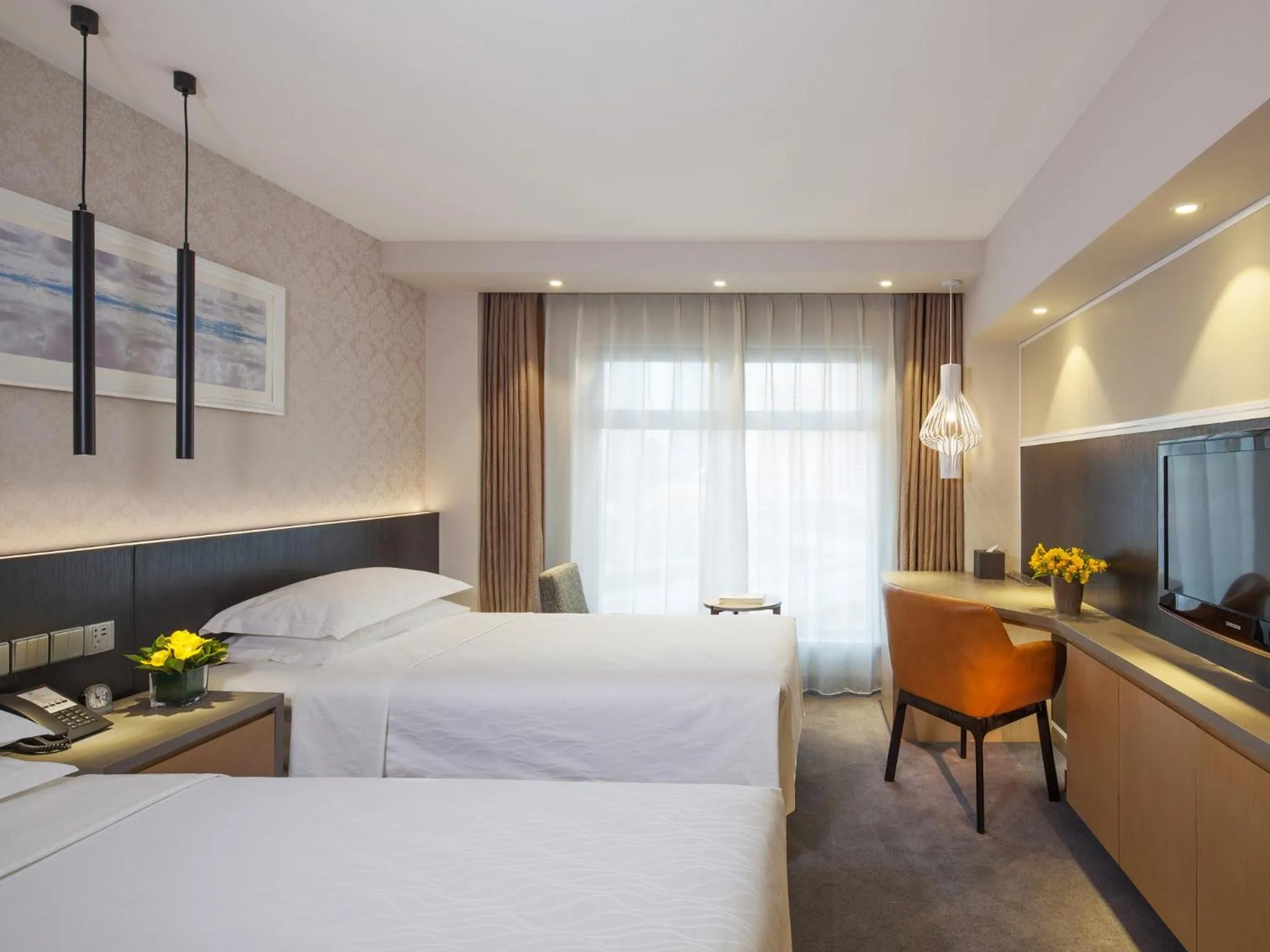 Photo of the whole room, Bed in Beijing Landmark Towers