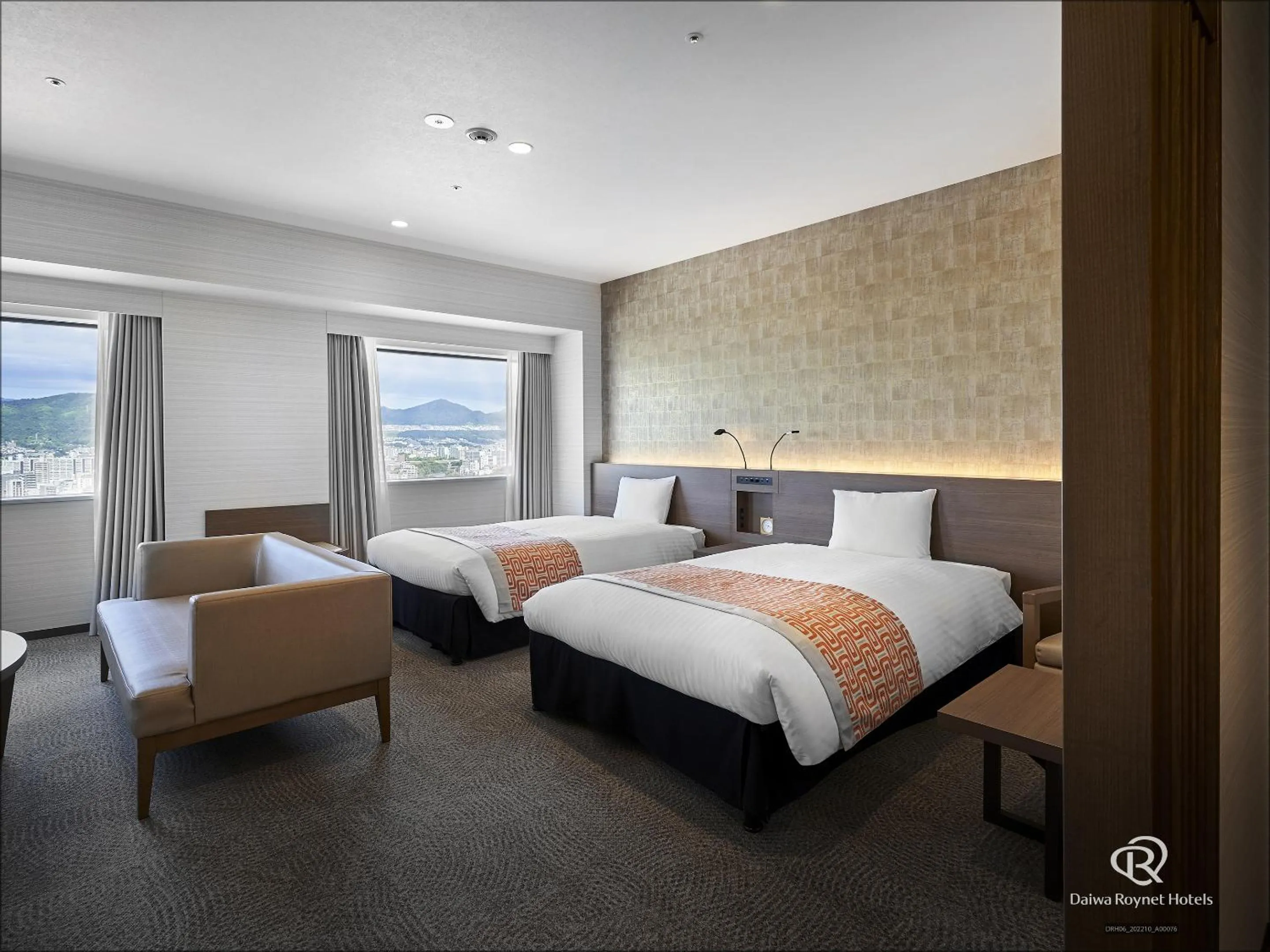 Bed in Daiwa Roynet Hotel Hiroshima-ekimae