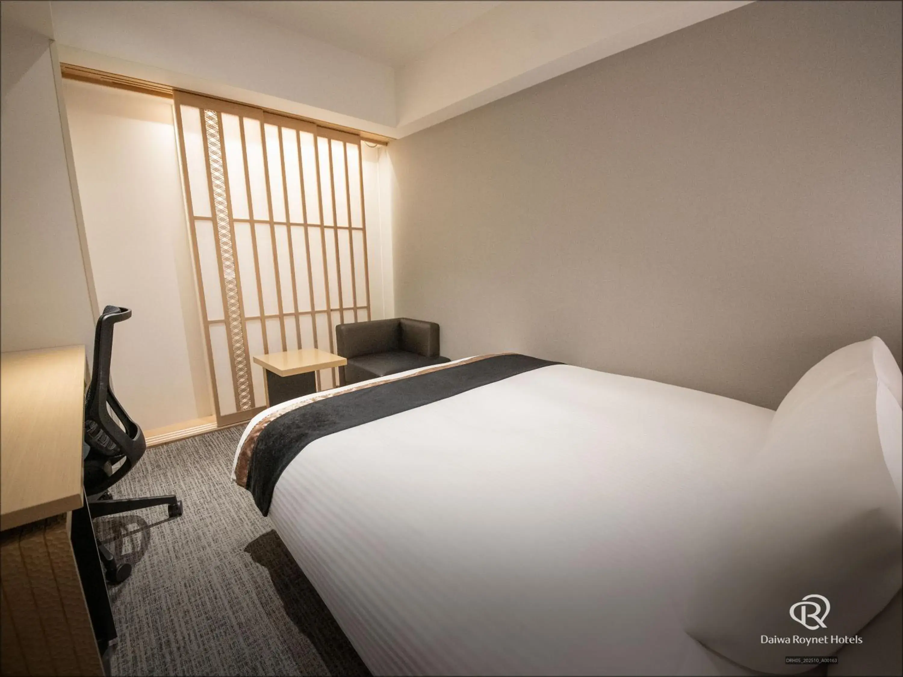 Superior Double Room - Non-Smoking in Daiwa Roynet Hotel Kyoto Terrace Hachijo PREMIER Superior Double Room - Non-Smoking in Daiwa Roynet Hotel Kyoto Terrace Hachijo PREMIER