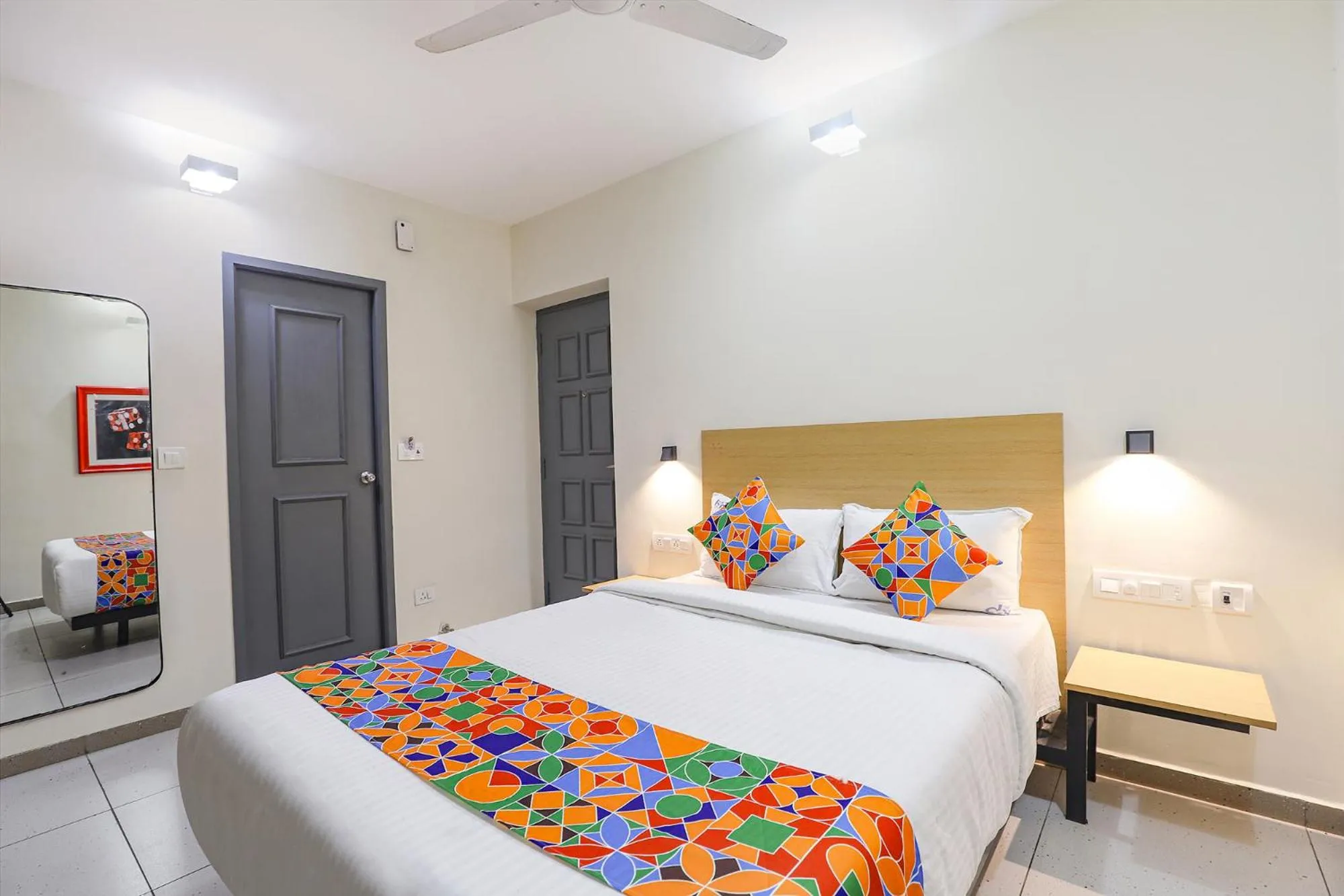 Bed in Super Townhouse 056 T Nagar Chennai Near AGS Cinemas T Nagar