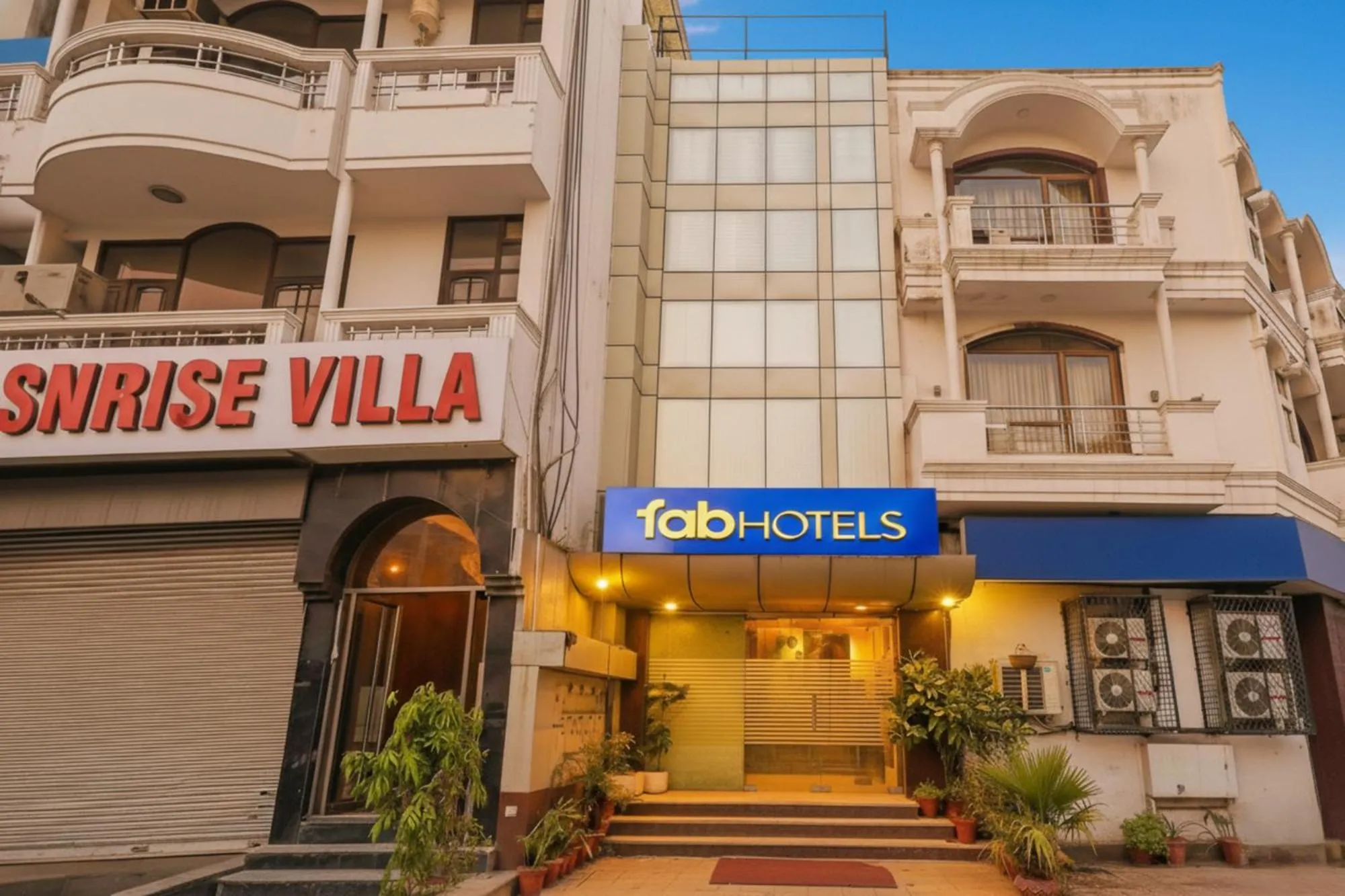 Property building in Via Le Grand