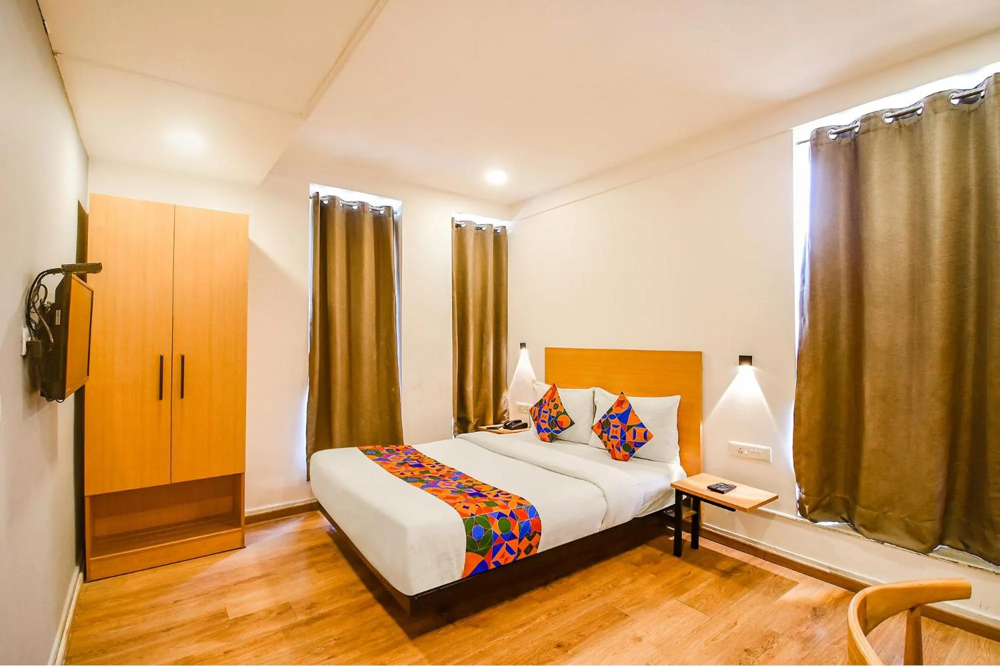 Bed in FabHotel Airport Green Arcade - near Kolkata Airport
