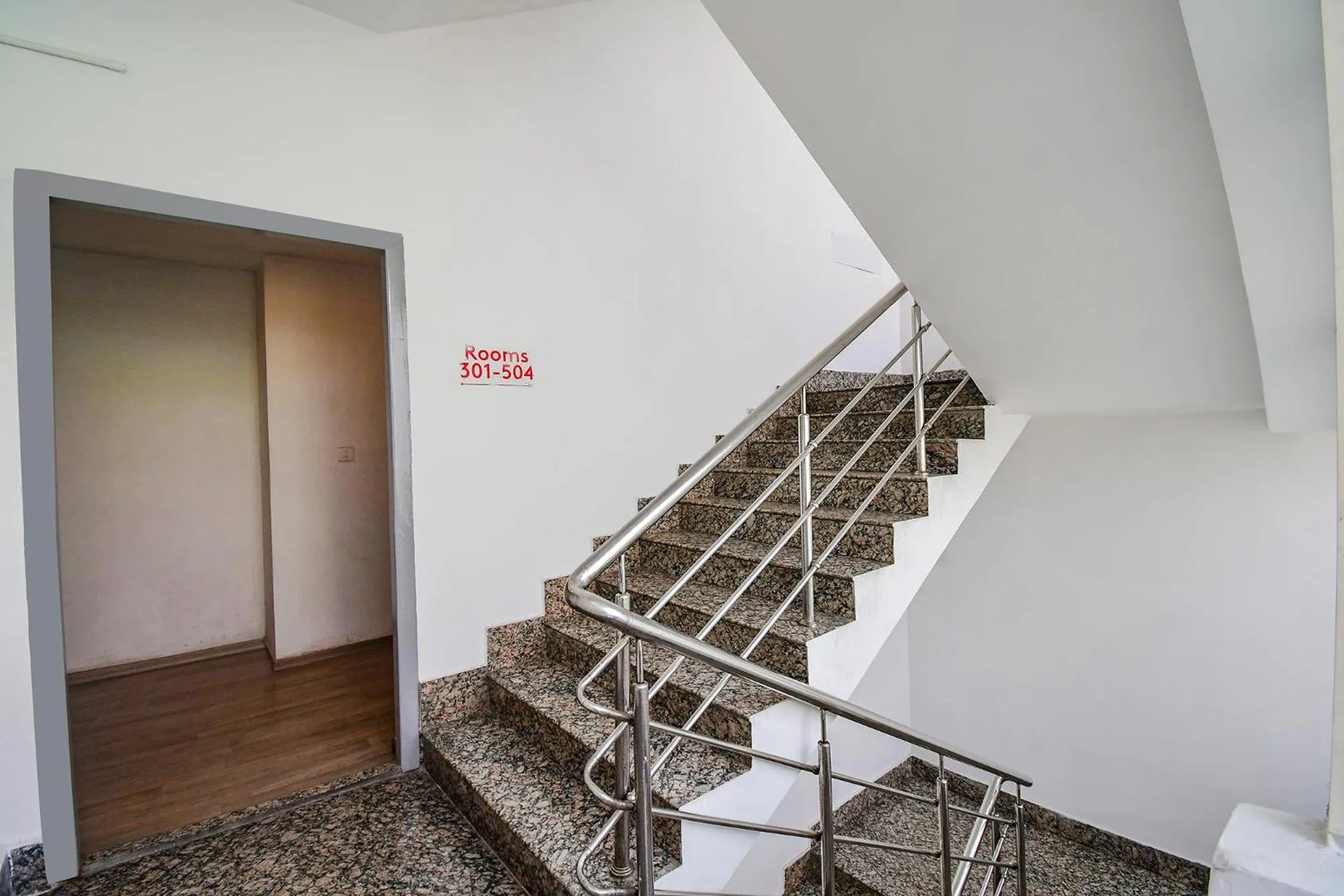 Lobby or reception in FabHotel Airport Green Arcade - near Kolkata Airport