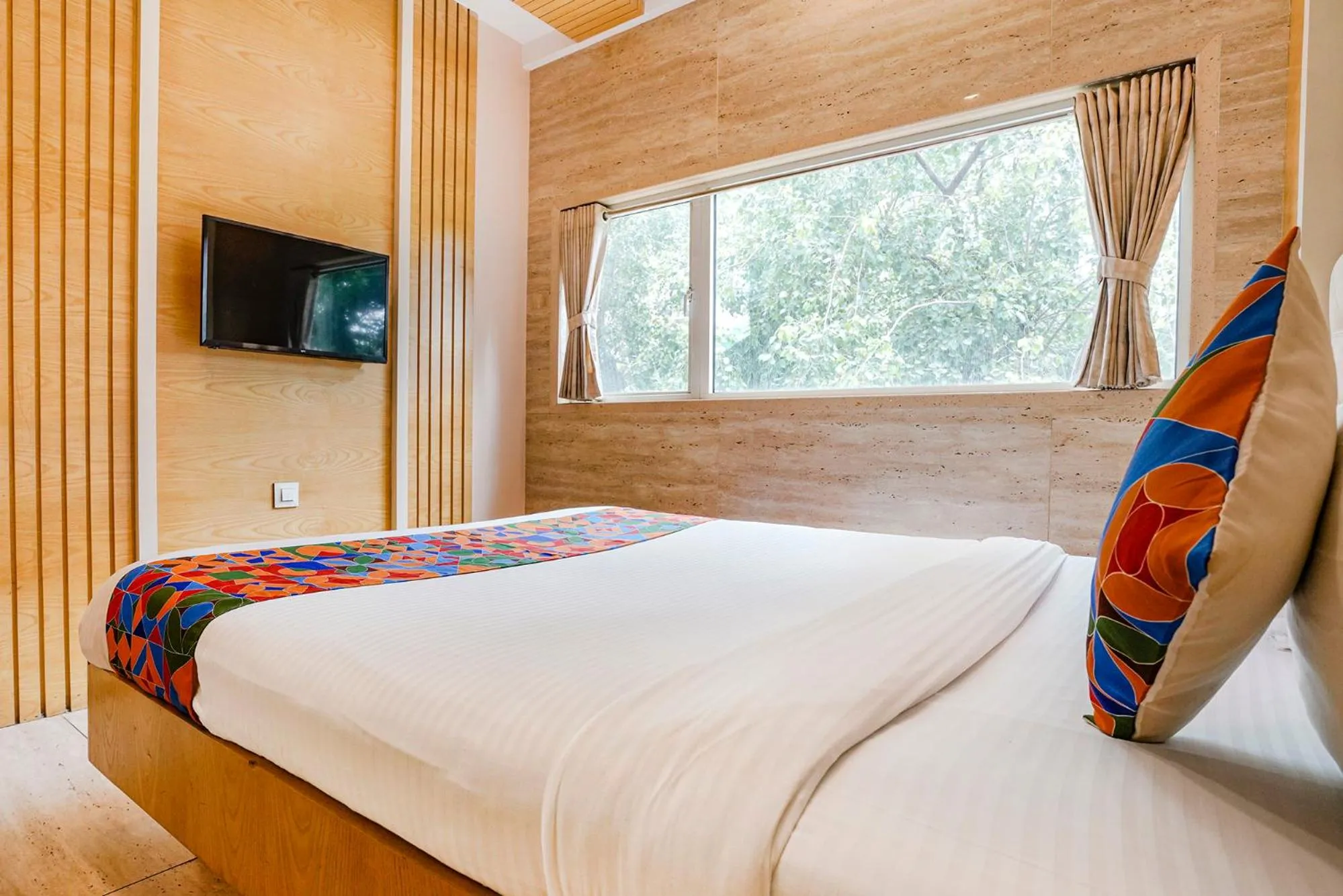 Bed in FabHotel Neelkamal - Chembur