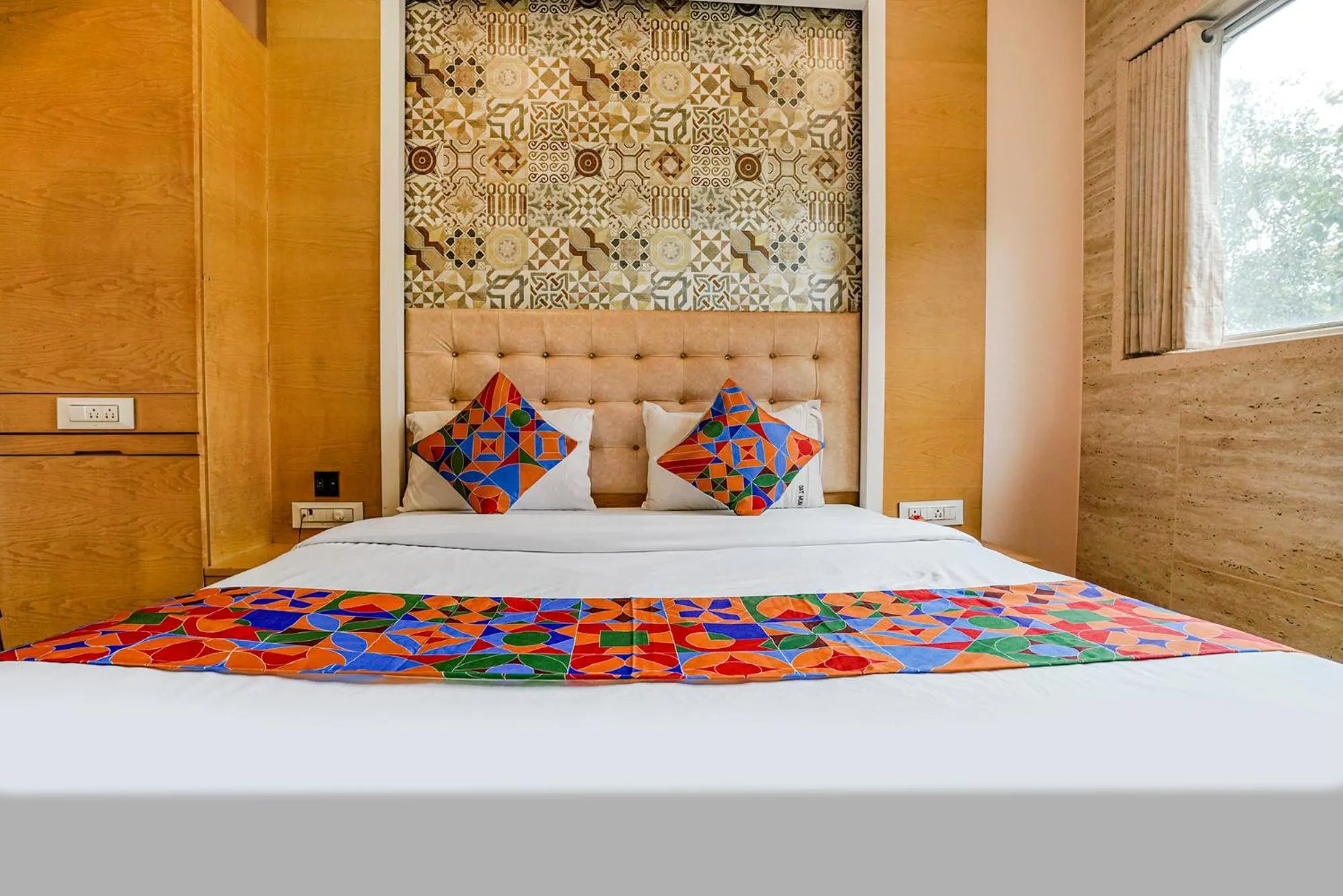 Bed in FabHotel Neelkamal - Chembur