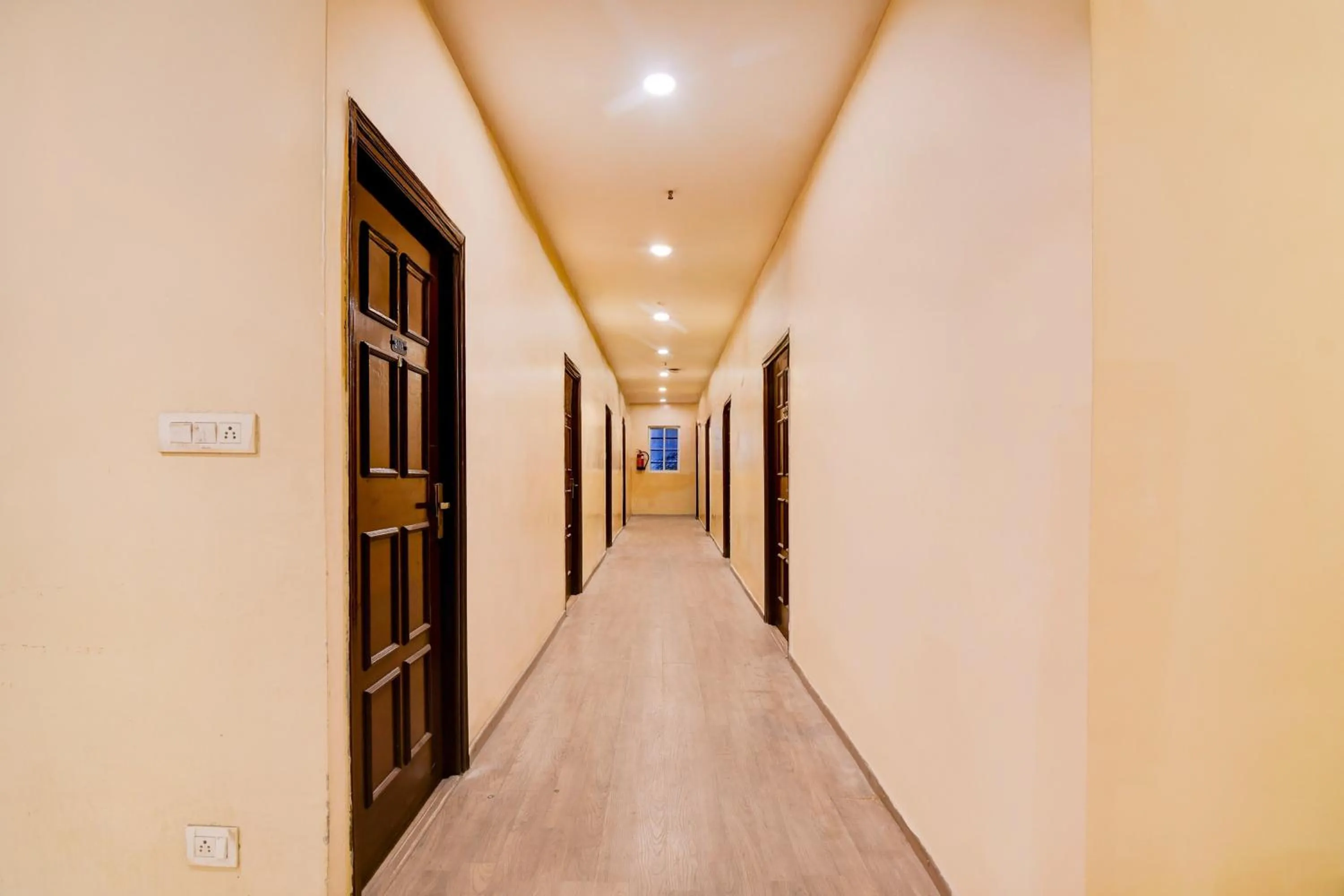 Lobby or reception in Super Townhouse Science City Formerly Hotel Mannat International