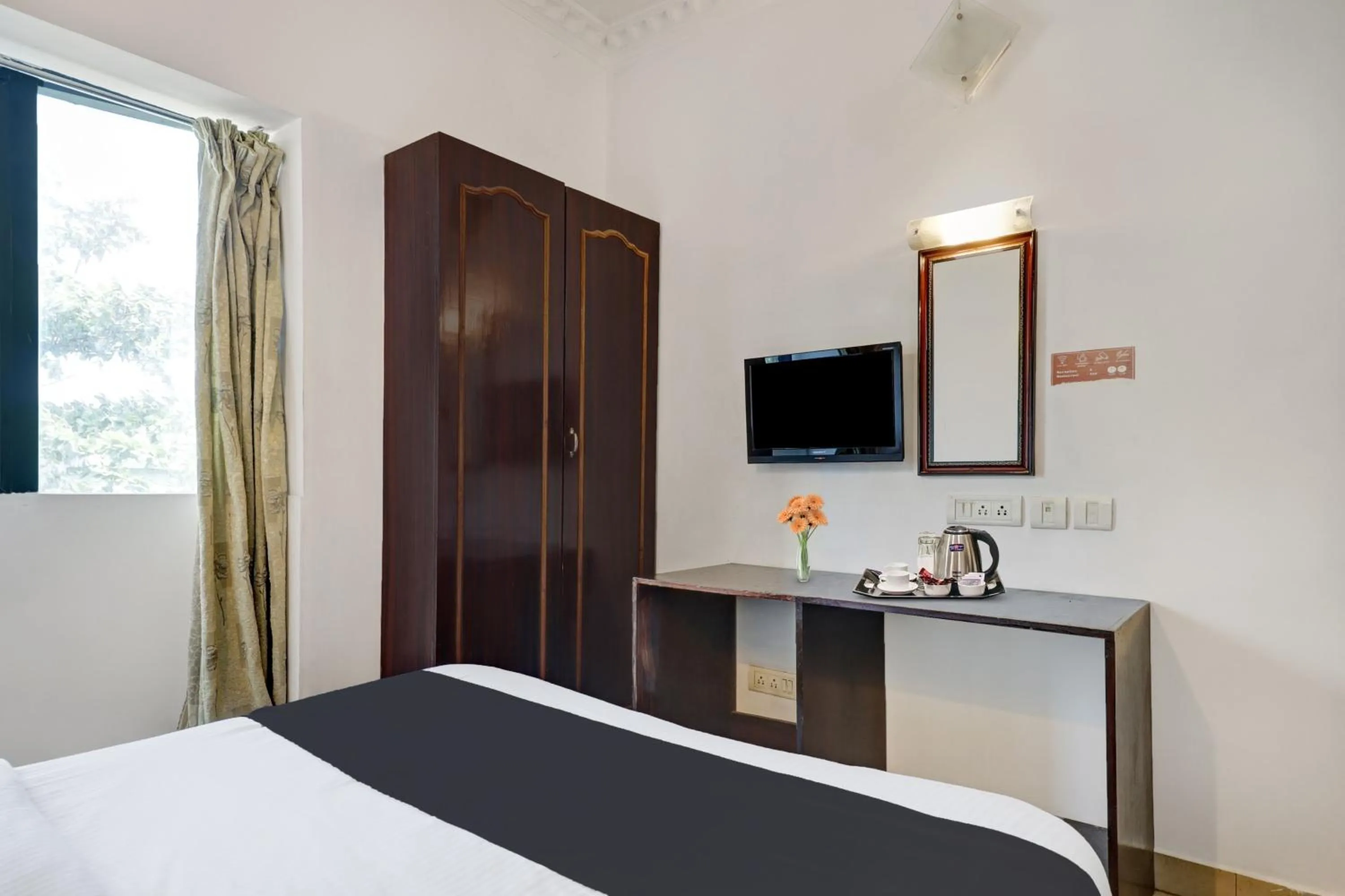 Bedroom, Bed in Super Collection O M G Road