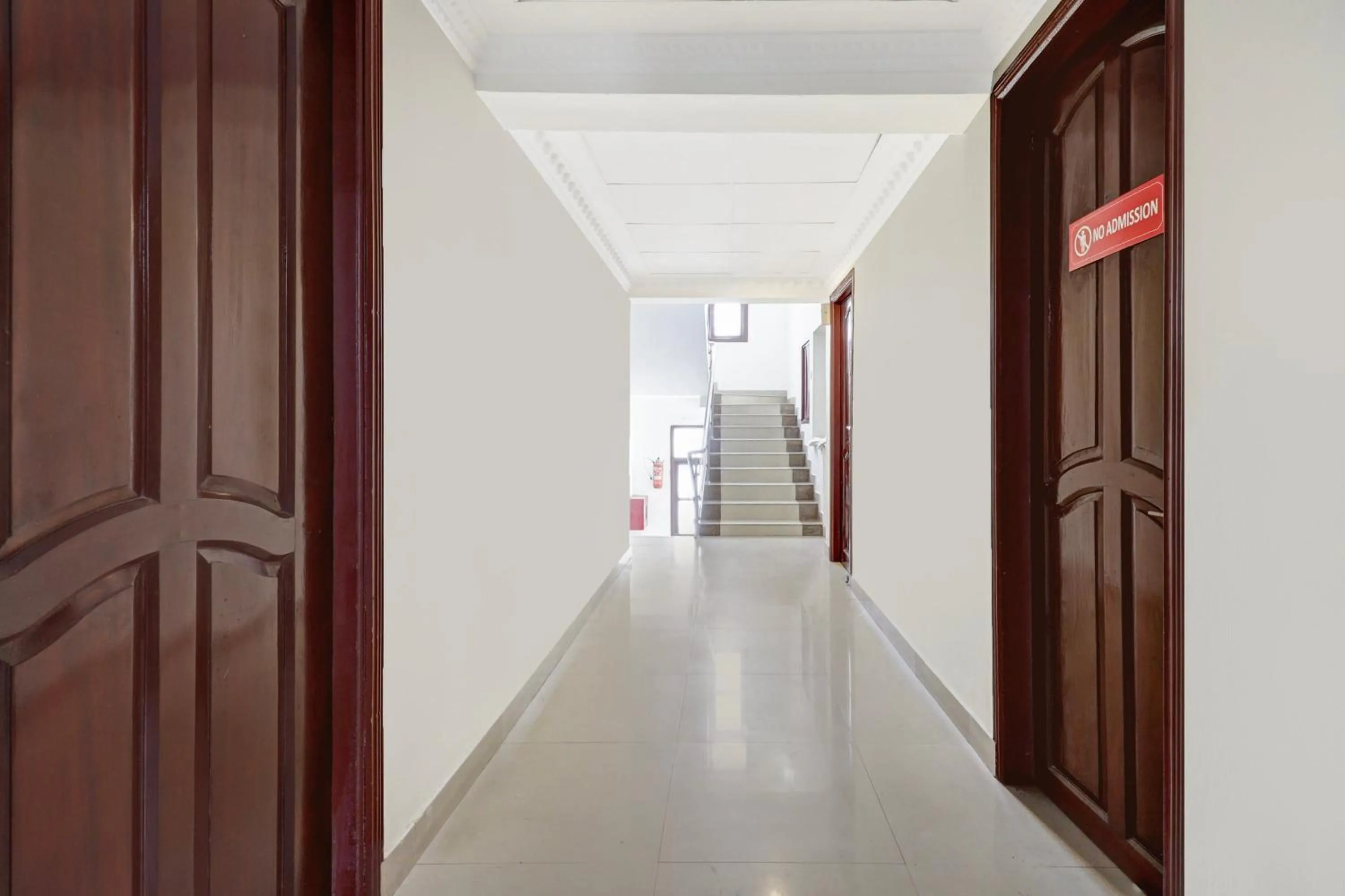 Lobby or reception in Super Collection O M G Road