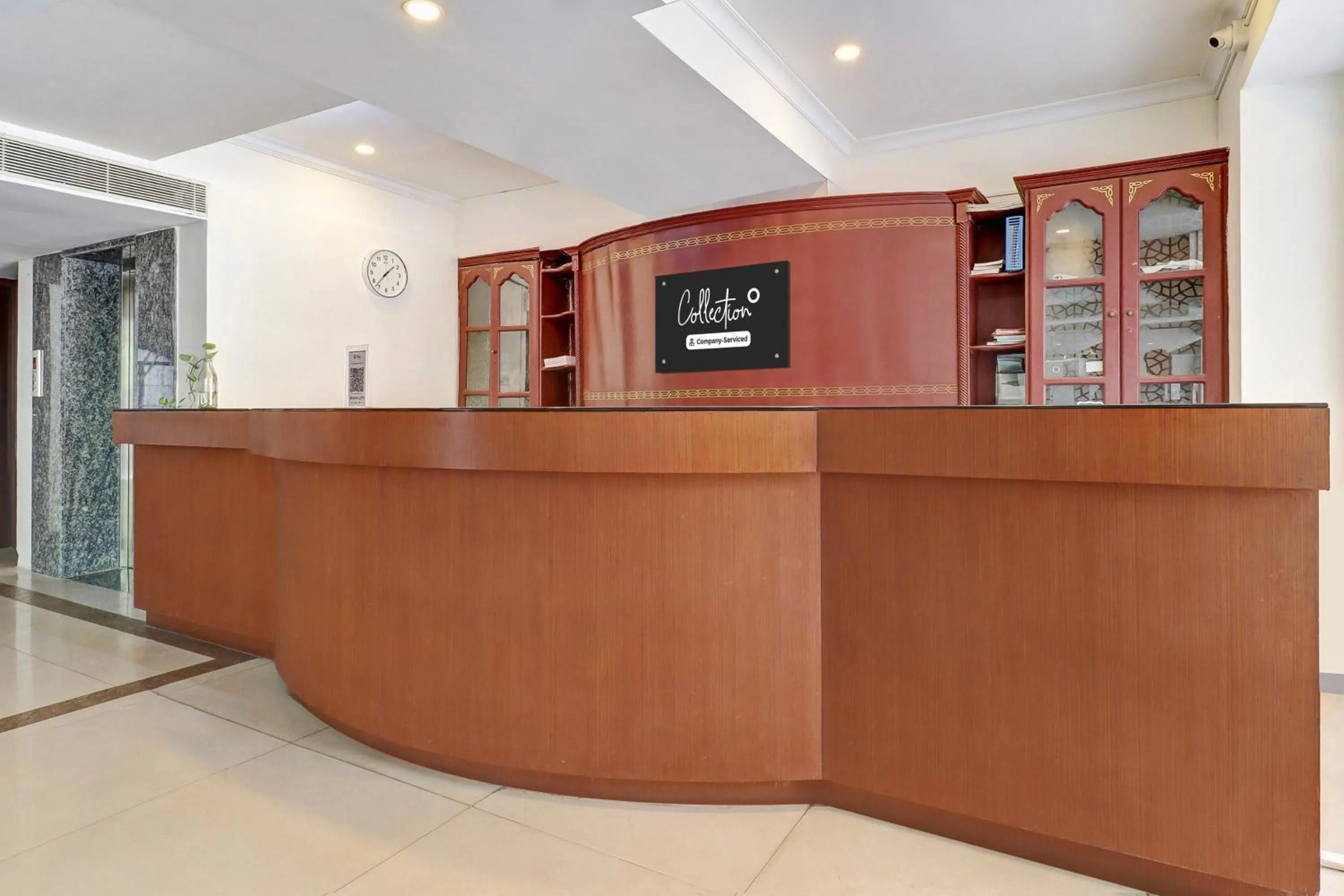 Lobby or reception in Super Collection O M G Road