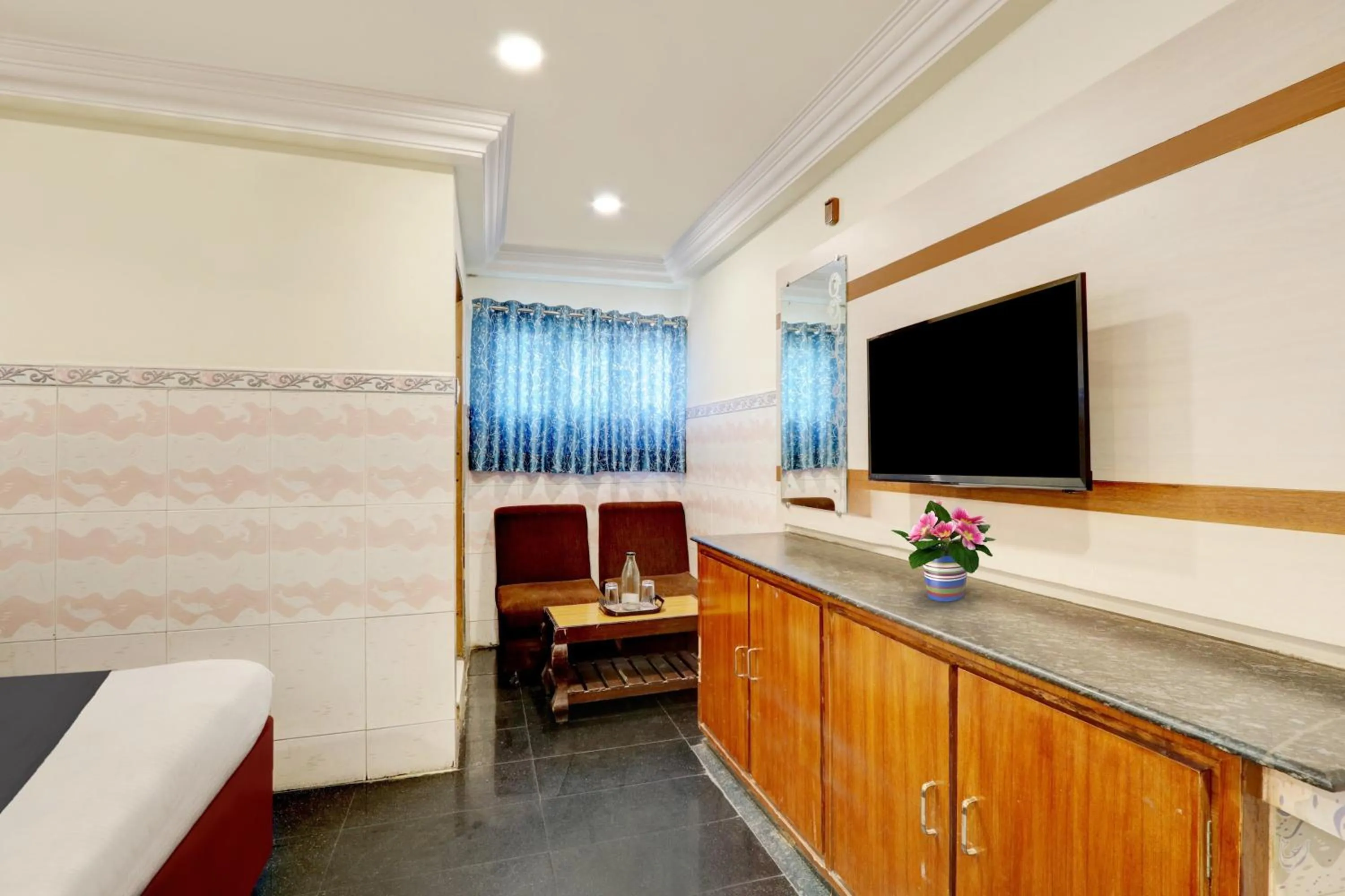 Bedroom in Super Collection O M G Road