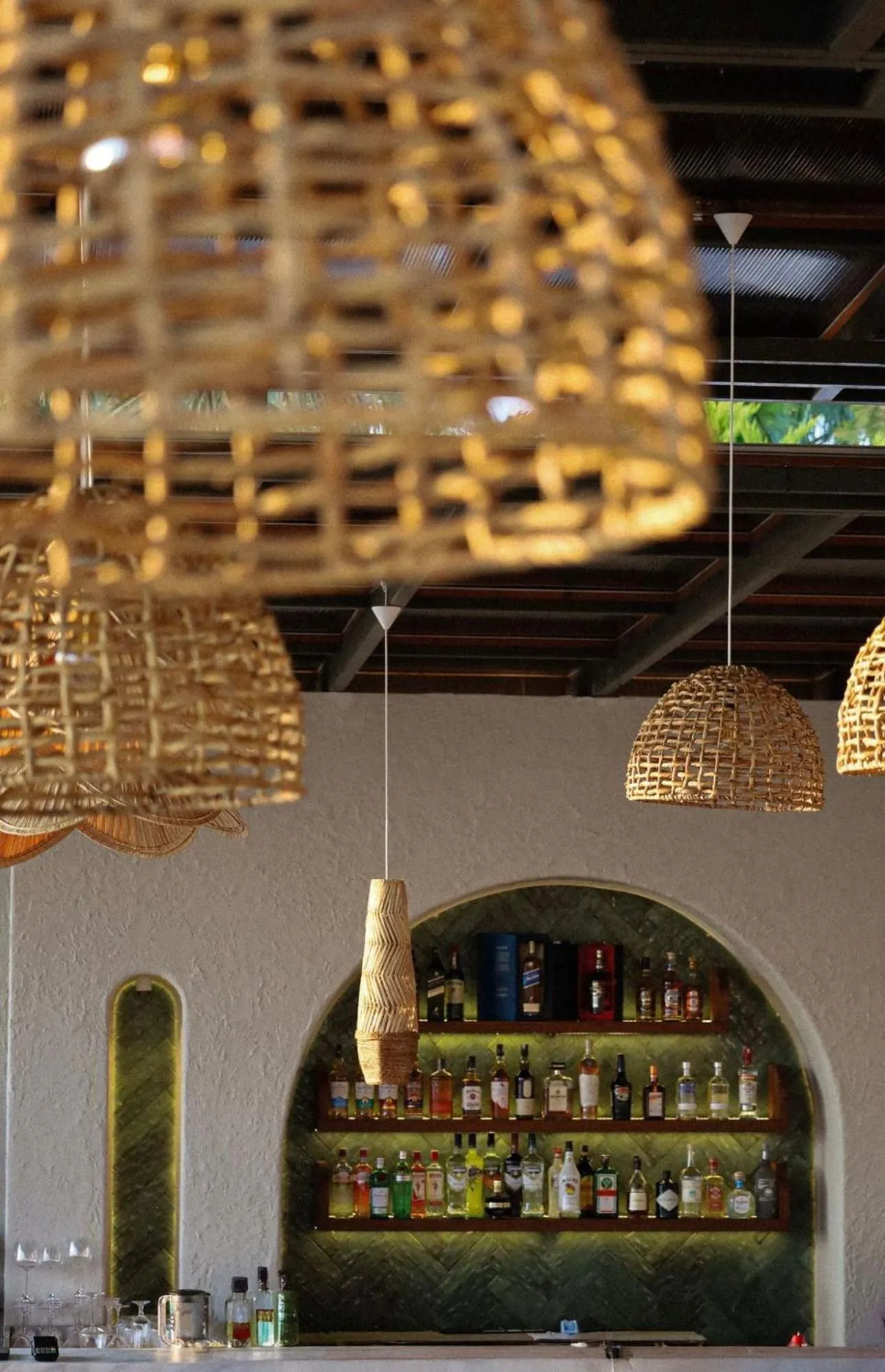 Restaurant/places to eat in Sundance Suites Hotel