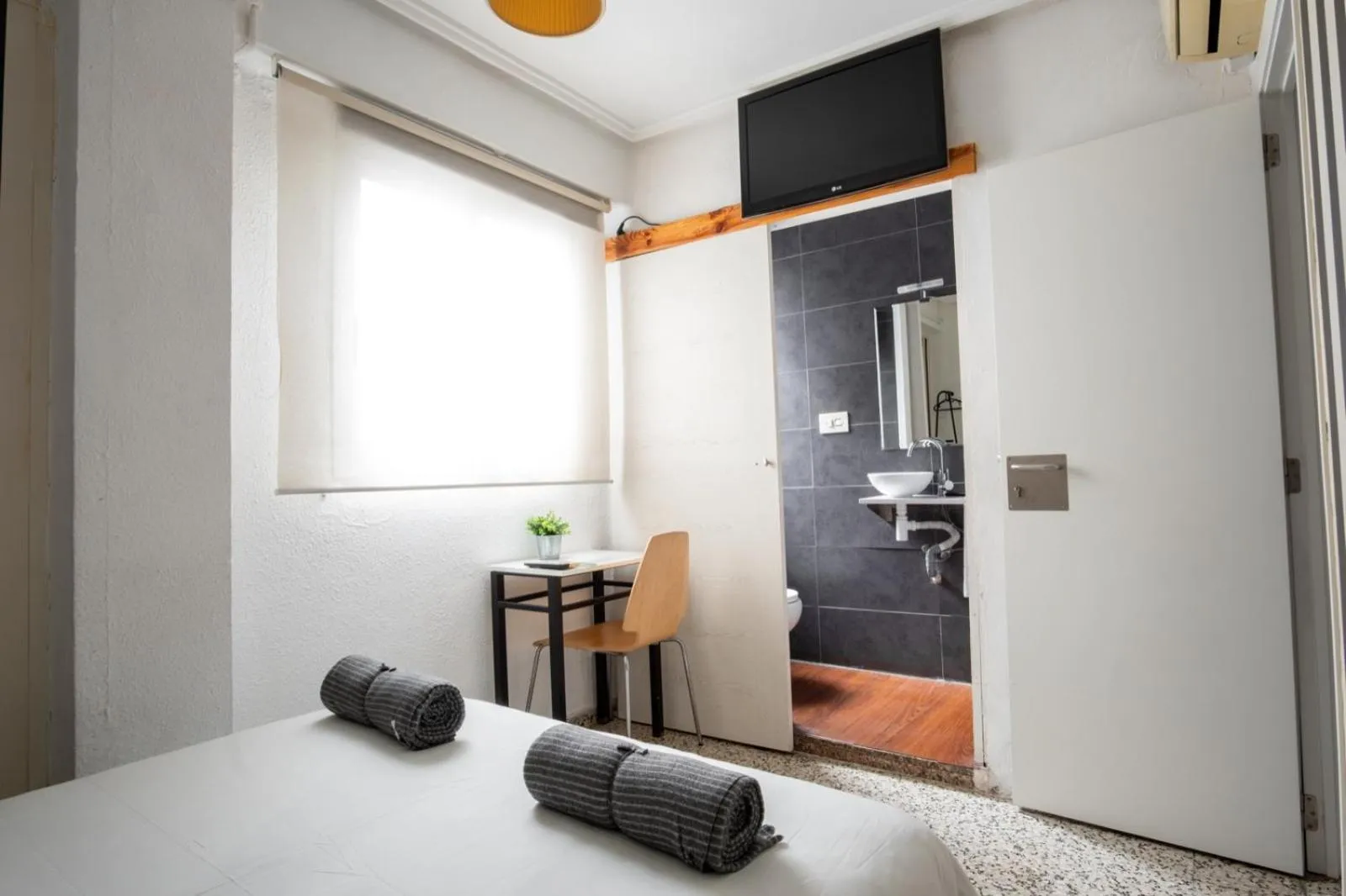 Bed in Hostal On Dormire Valencia