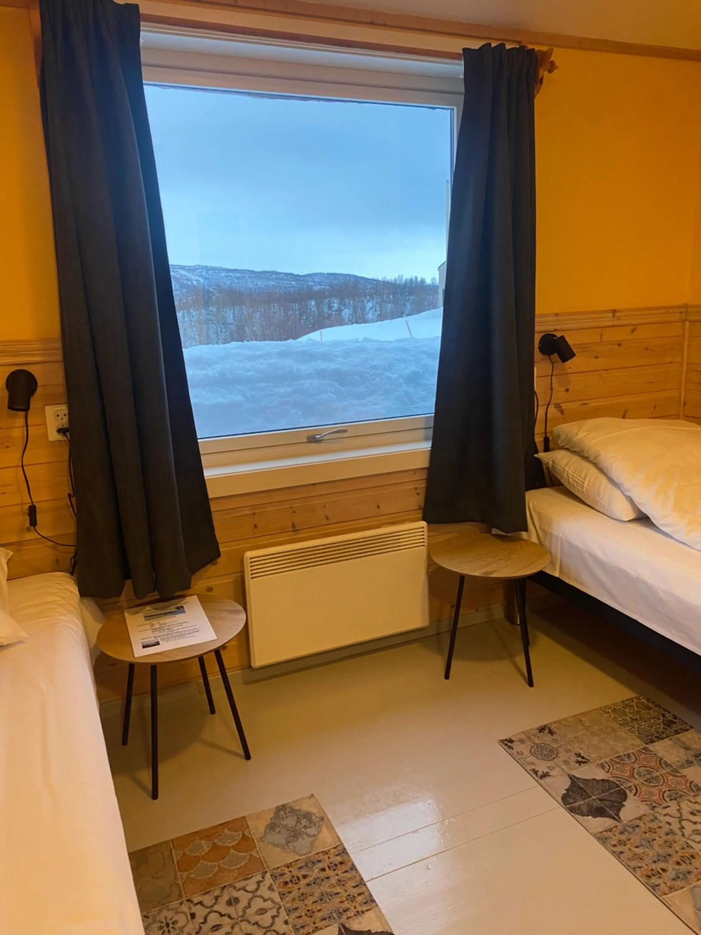 Bedroom, Bed in Skoghus