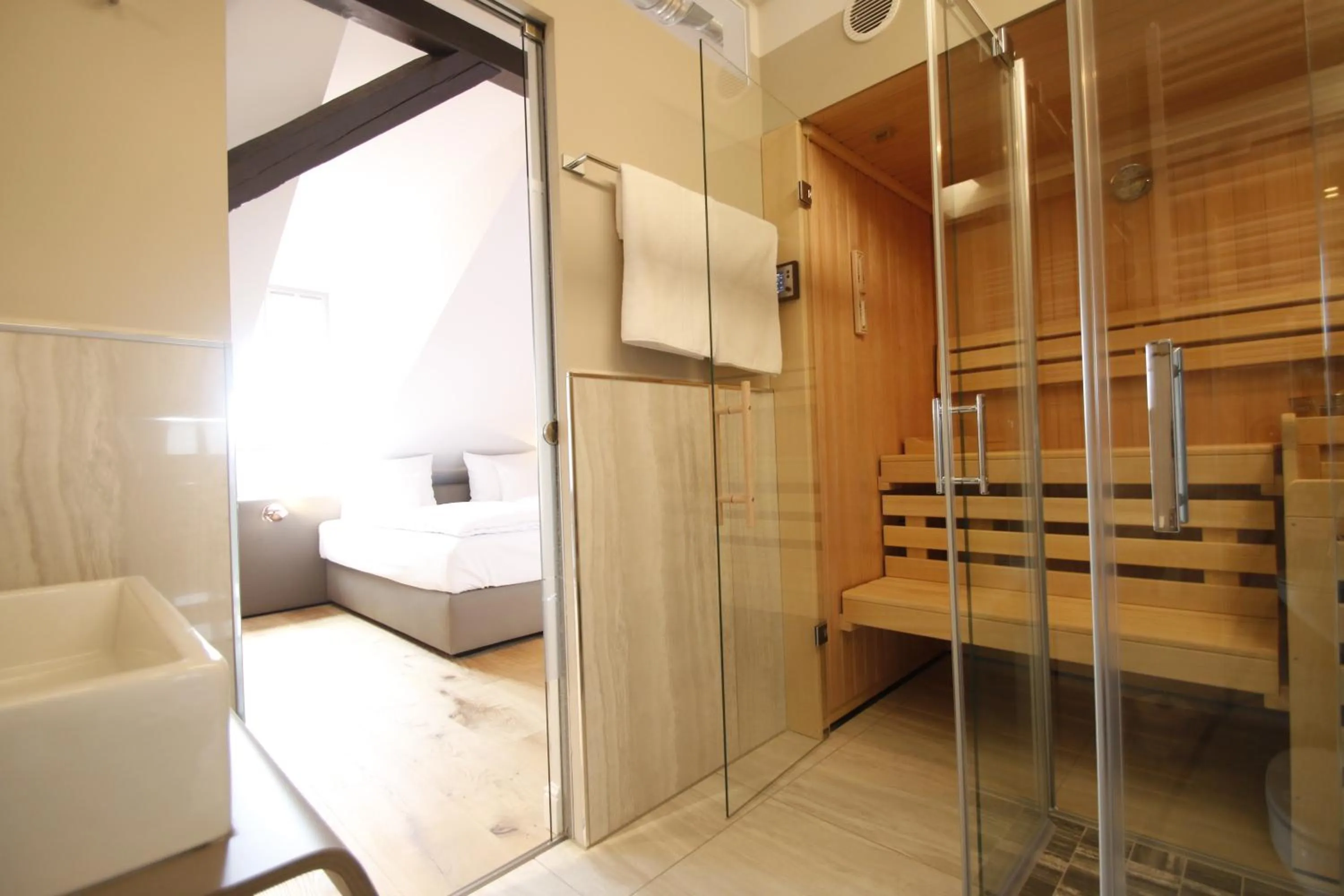 Sauna, Bed in Amelie No 1 Hotel & Appartements